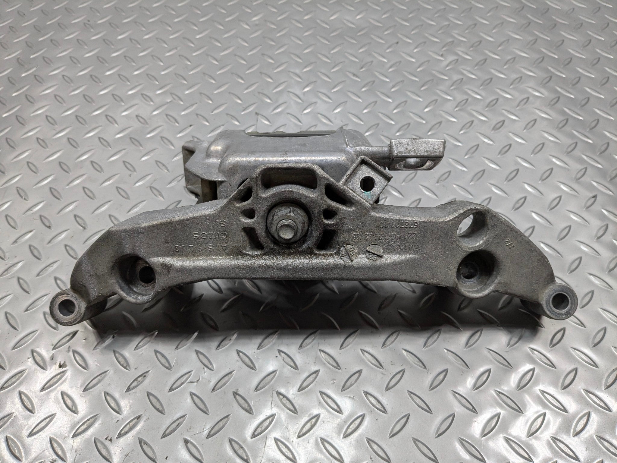 09 - 10 OEM MINI COOPER CONVERTIBLE FRONT RIGHT UPPER ENGINE FRAME MOUNT BRACKET