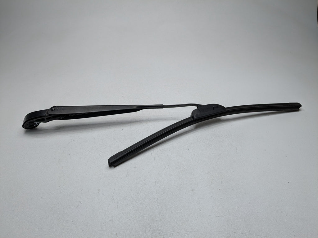 2009 - 2010 OEM MINI COOPER CONVERTIBLE FRONT RIGHT SIDE WIPER ARM WITH BLADE