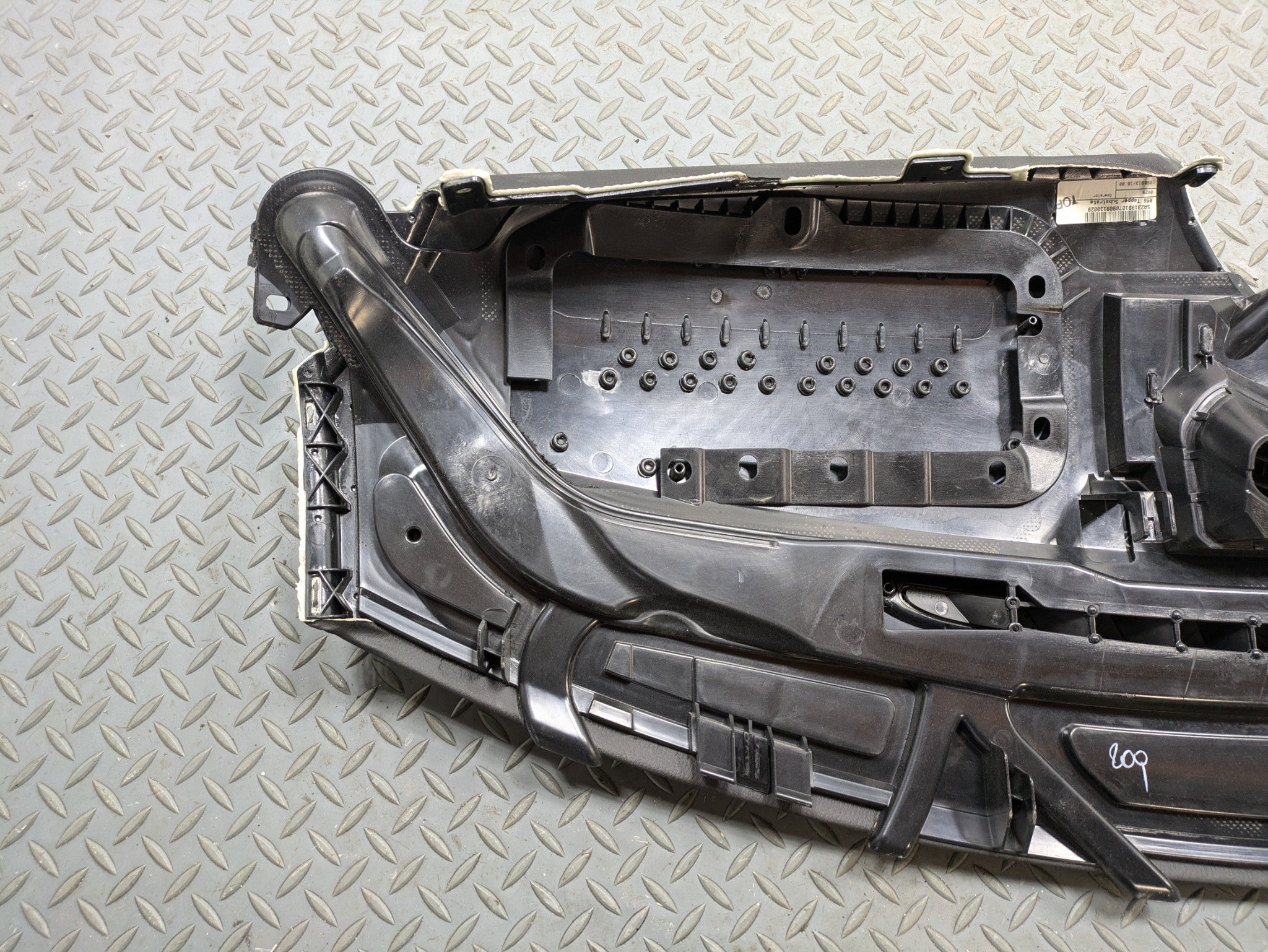 2009 - 2010 OEM MINI COOPER CONVERTIBLE FRONT DASHBOARD DASH COVER LEATHER BLACK