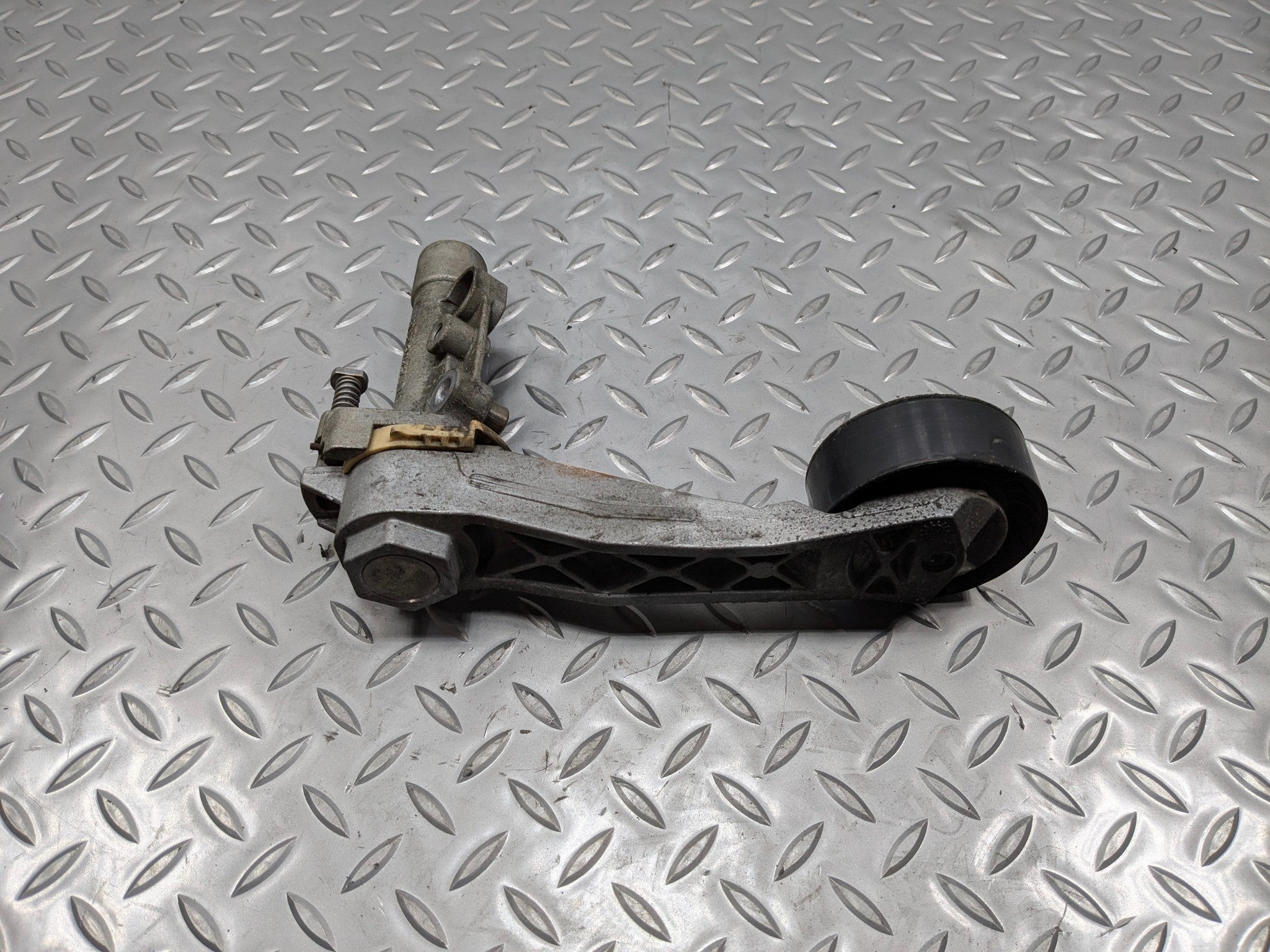 09 - 10 OEM MINI COOPER CONVERTIBLE ENGINE ALTERNATOR MECHANICAL BELT TENSIONER