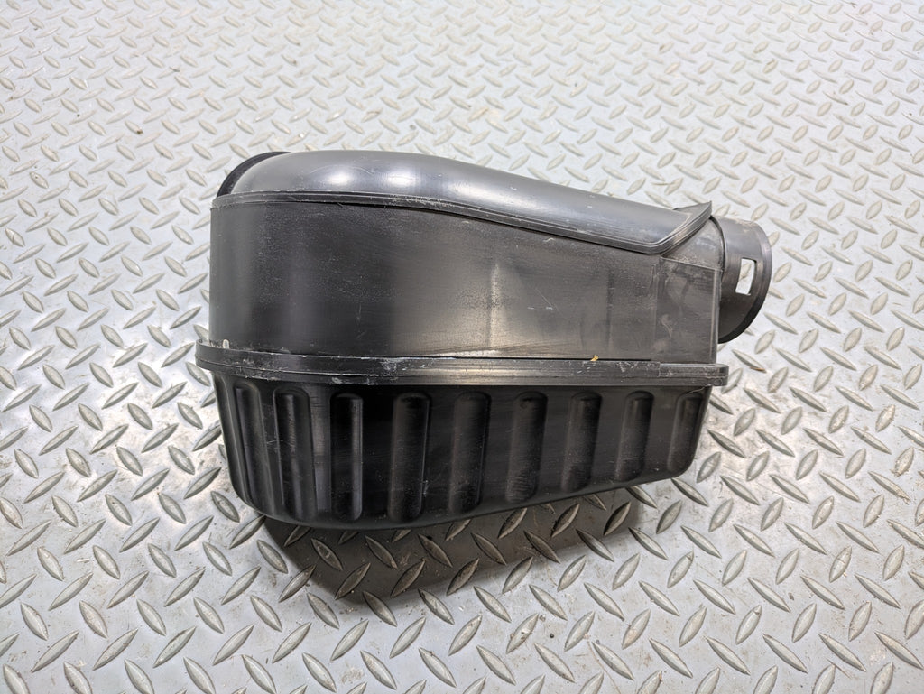 2009 - 2010 OEM MINI COOPER CONVERTIBLE AIR INTAKE CLEANER FILTER HOUSING BOX