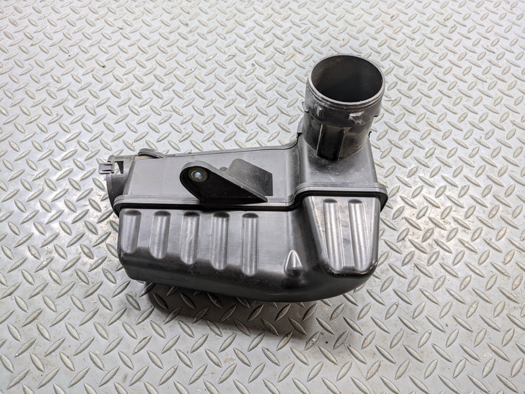 2009 - 2010 OEM MINI COOPER CONVERTIBLE AIR INTAKE CLEANER FILTER HOUSING BOX