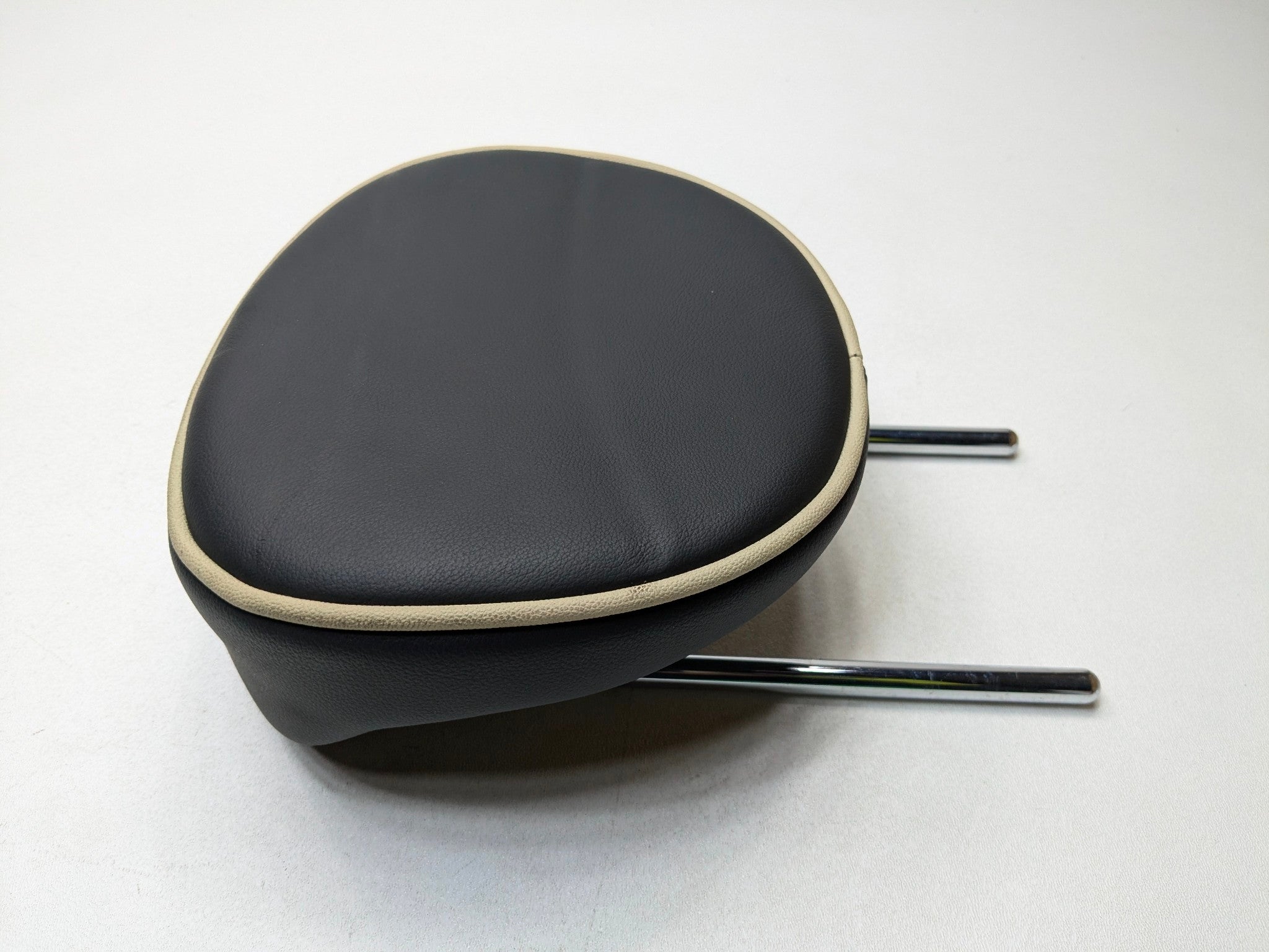 2009 - 2010 OEM MINI COOPER CONVERTIBLE REAR RIGHT PASSENGER SIDE SEAT HEADREST