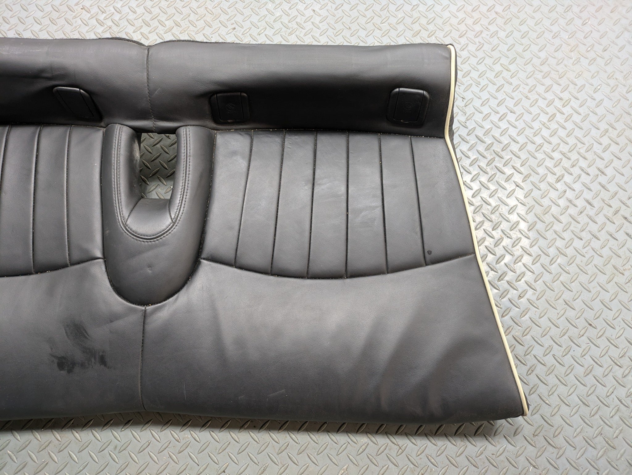 2009 - 2010 OEM MINI COOPER CONVERTIBLE REAR LOWER SEAT CUSHION LEATHER BLACK