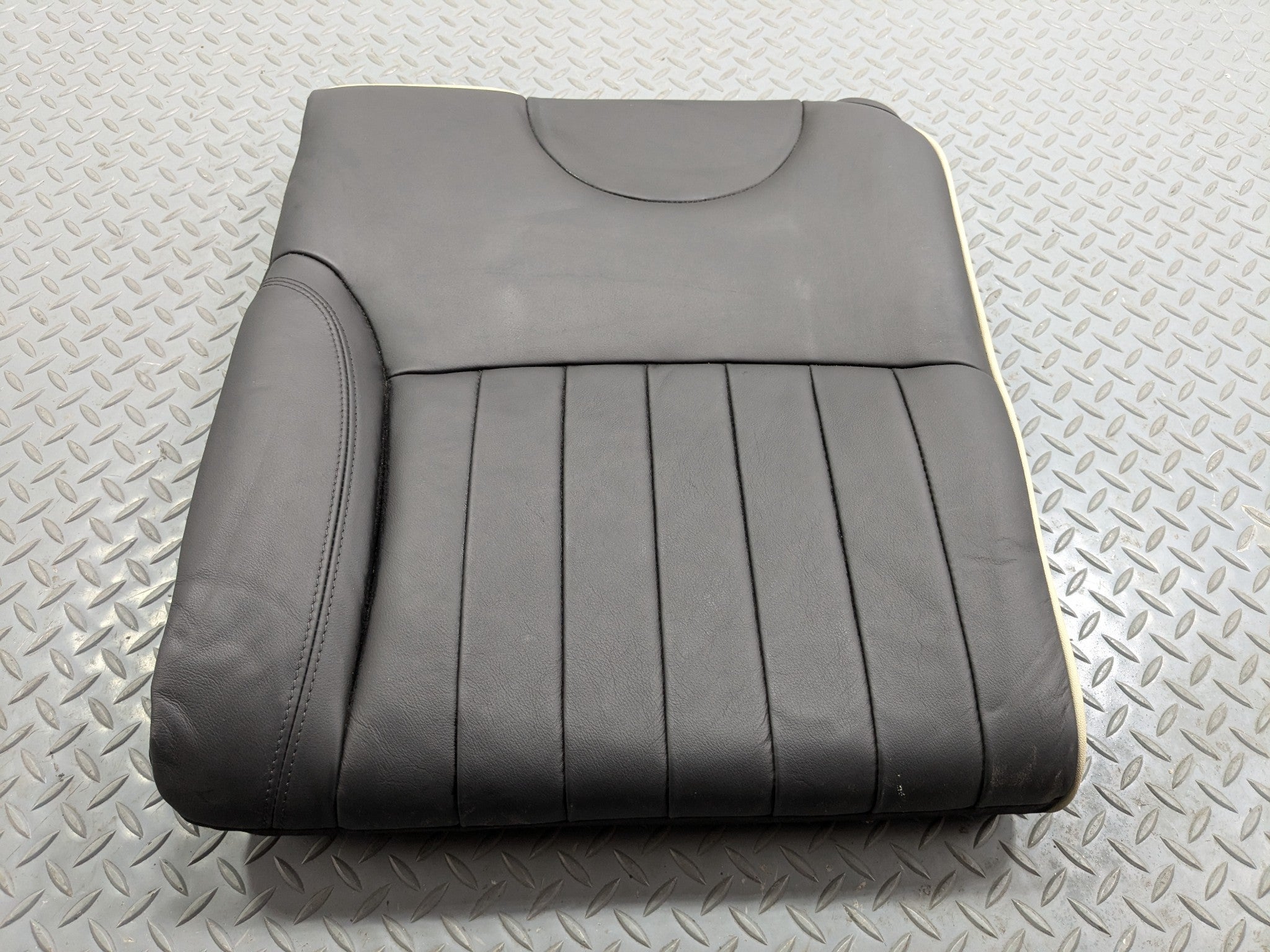09 - 10 OEM MINI COOPER CONVERTIBLE REAR RIGHT PASSENGER SIDE UPPER SEAT CUSHION