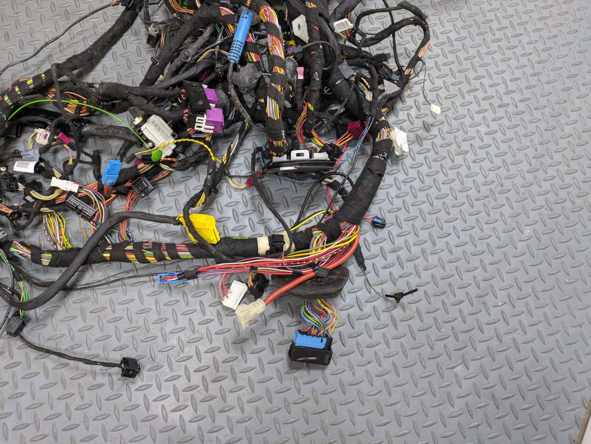 2009 - 2010 OEM MINI COOPER CONVERTIBLE BODY WIRE HARNESS CABLE AND CONNECTOR