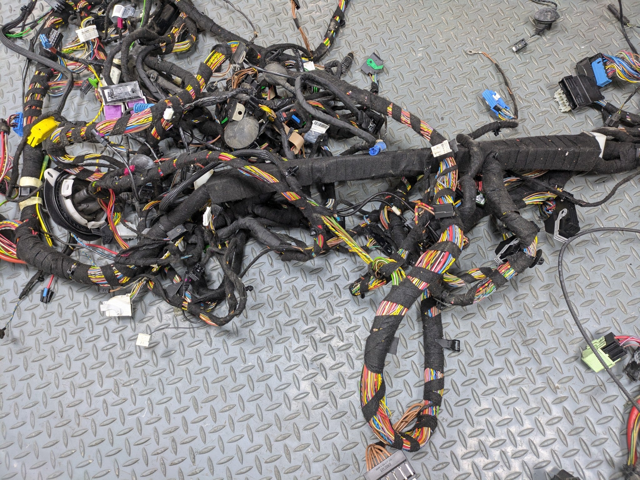 2009 - 2010 OEM MINI COOPER CONVERTIBLE BODY WIRE HARNESS CABLE AND CONNECTOR