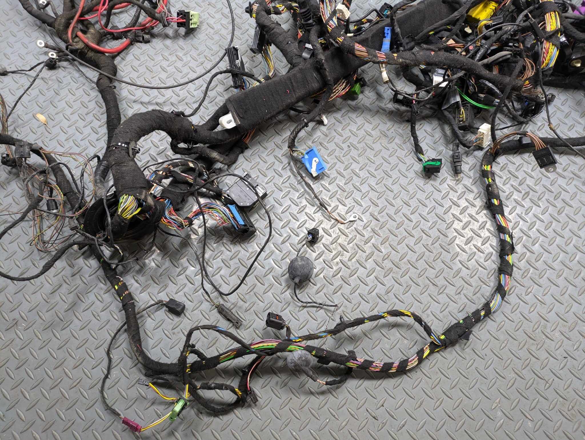 2009 - 2010 OEM MINI COOPER CONVERTIBLE BODY WIRE HARNESS CABLE AND CONNECTOR