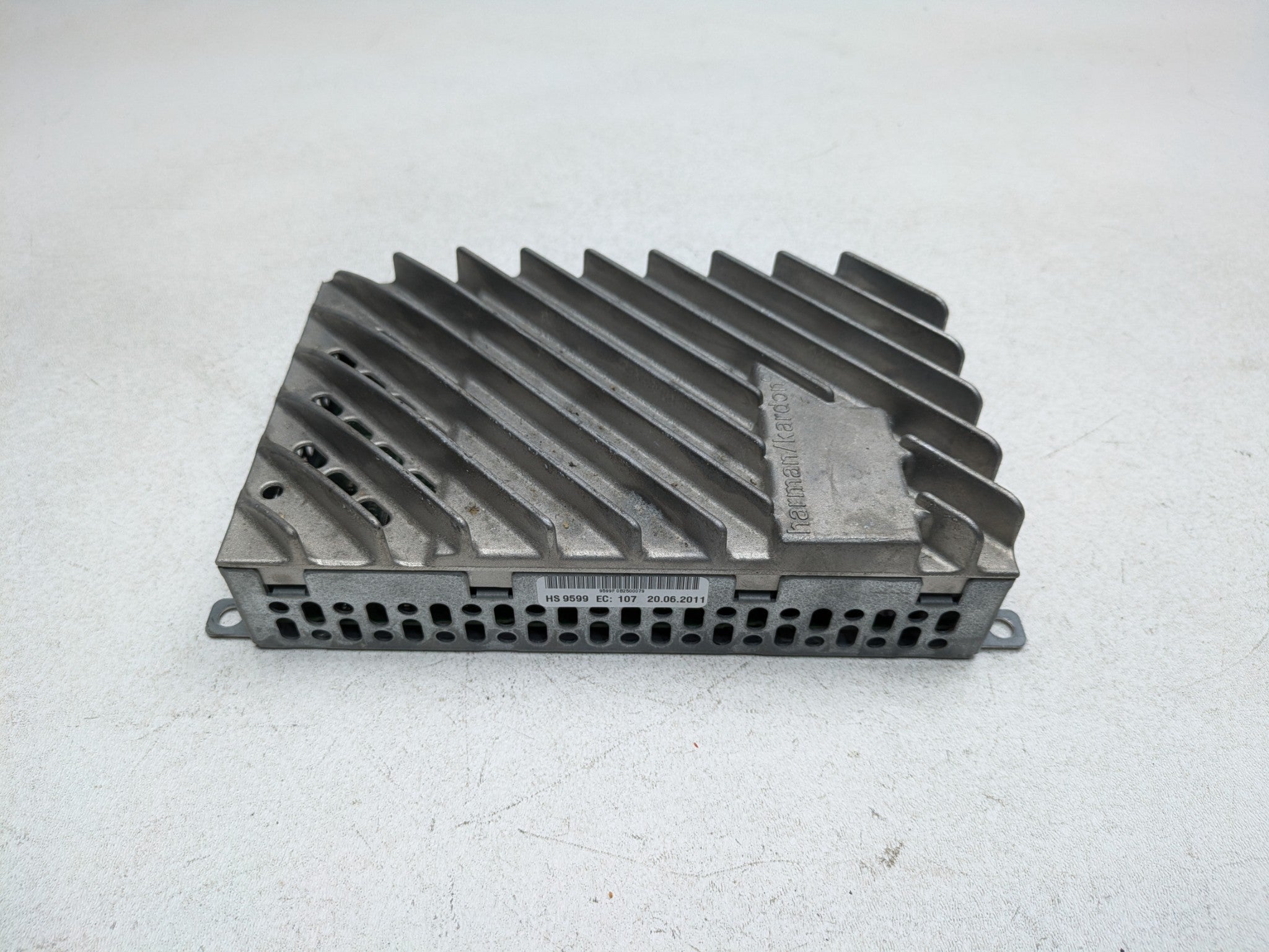 2009 - 2010 OEM MINI COOPER CONVERTIBLE HARMAN BECKER RADIO AUDIO AMPLIFIER