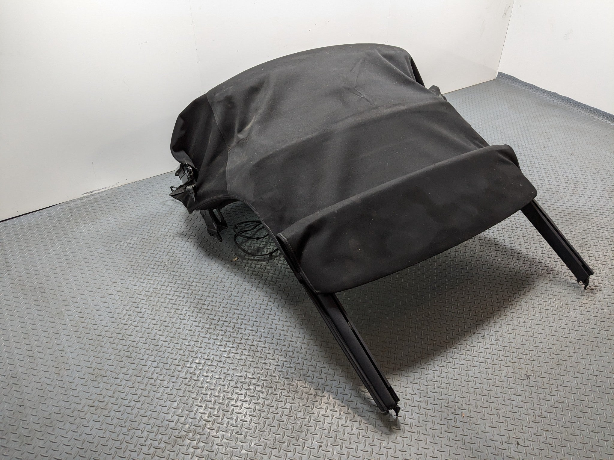 2009 - 2010 OEM MINI COOPER CONVERTIBLE ROOF WITH GLASS ASSEMBLY BLACK CLOTH