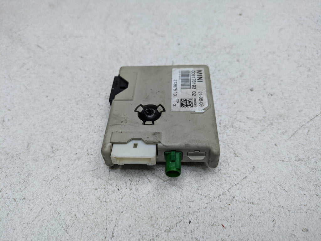 2009 - 2010 OEM MINI COOPER CONVERTIBLE RADIO ANTENNA AMPLIFIER CONTROL MODULE