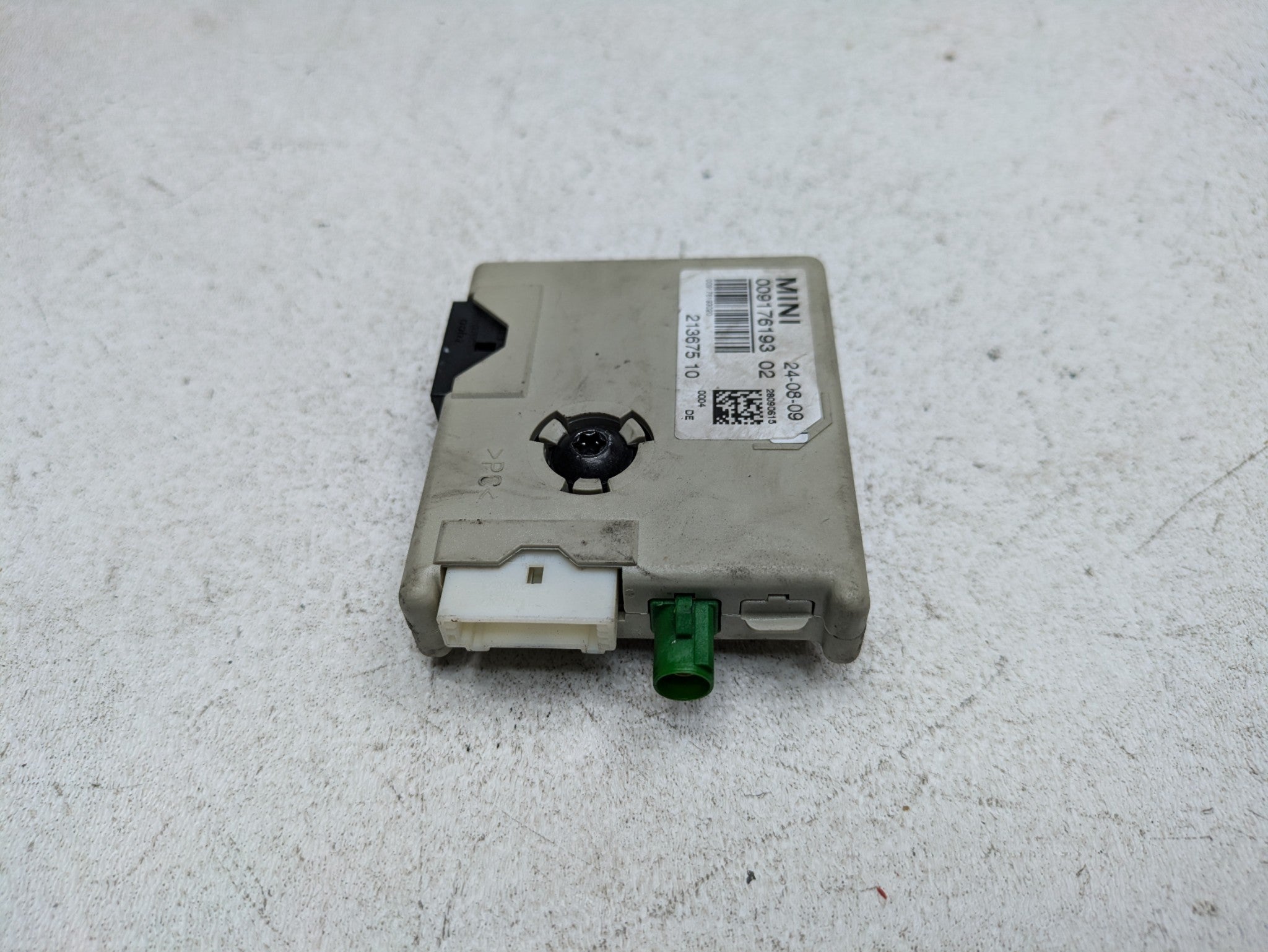 2009 - 2010 OEM MINI COOPER CONVERTIBLE RADIO ANTENNA AMPLIFIER CONTROL MODULE