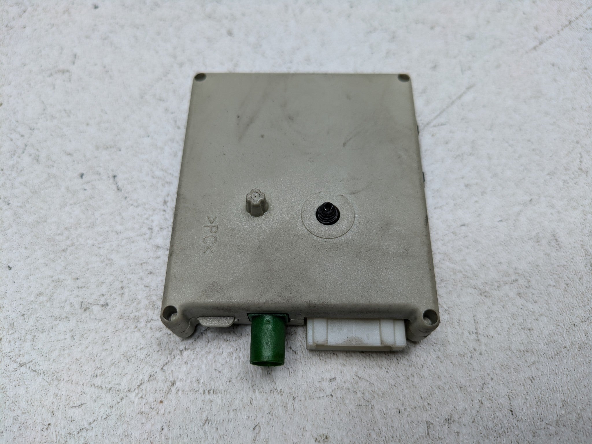 2009 - 2010 OEM MINI COOPER CONVERTIBLE RADIO ANTENNA AMPLIFIER CONTROL MODULE