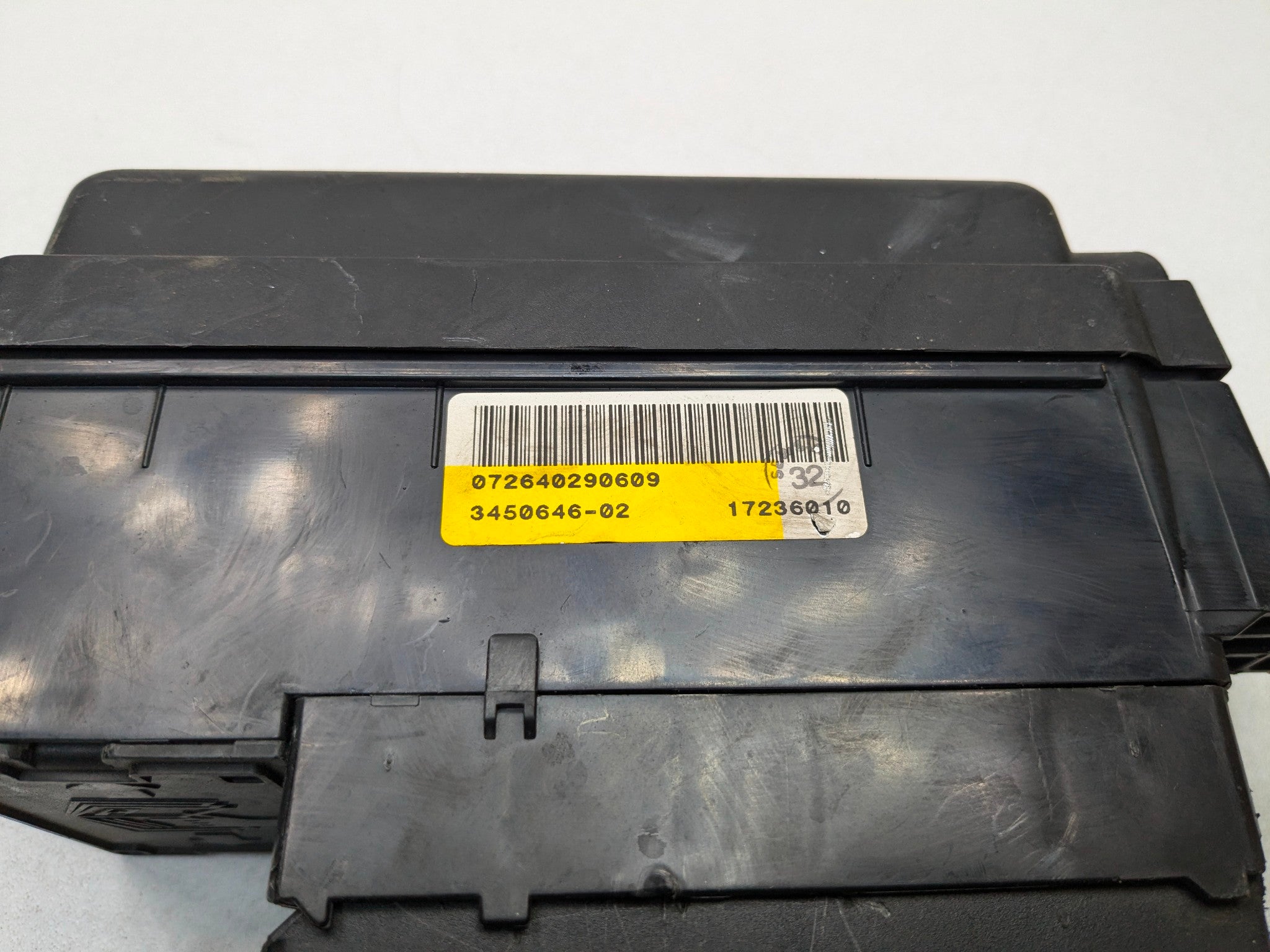 09 - 10 OEM MINI COOPER CONVERTIBLE ENGINE FUSE BOX RELAY JUNCTION MODULE UNIT