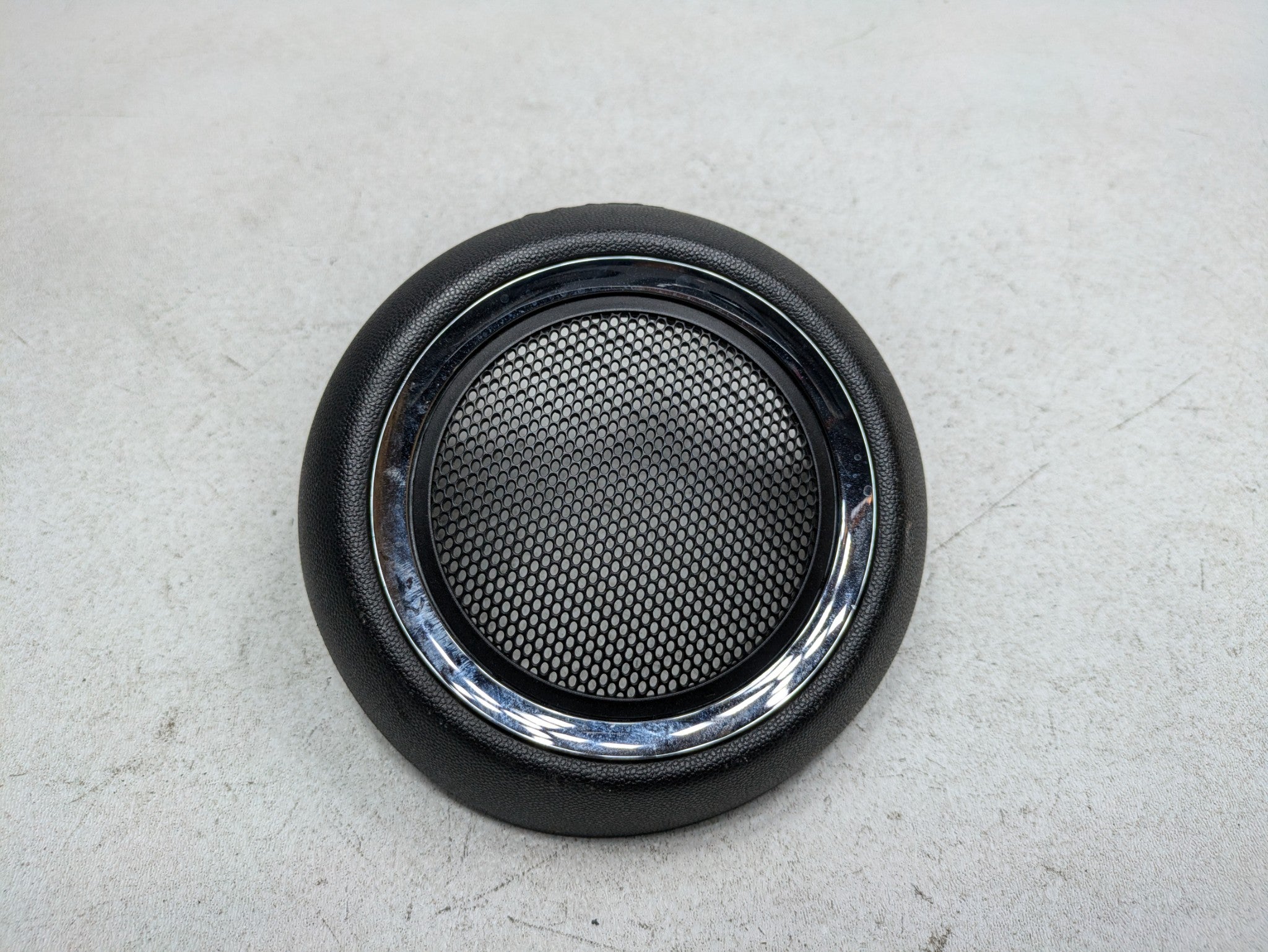 09 - 10 OEM MINI COOPER CONVERTIBLE FRONT LEFT DRIVER SIDE DOOR SPEAKER COVER