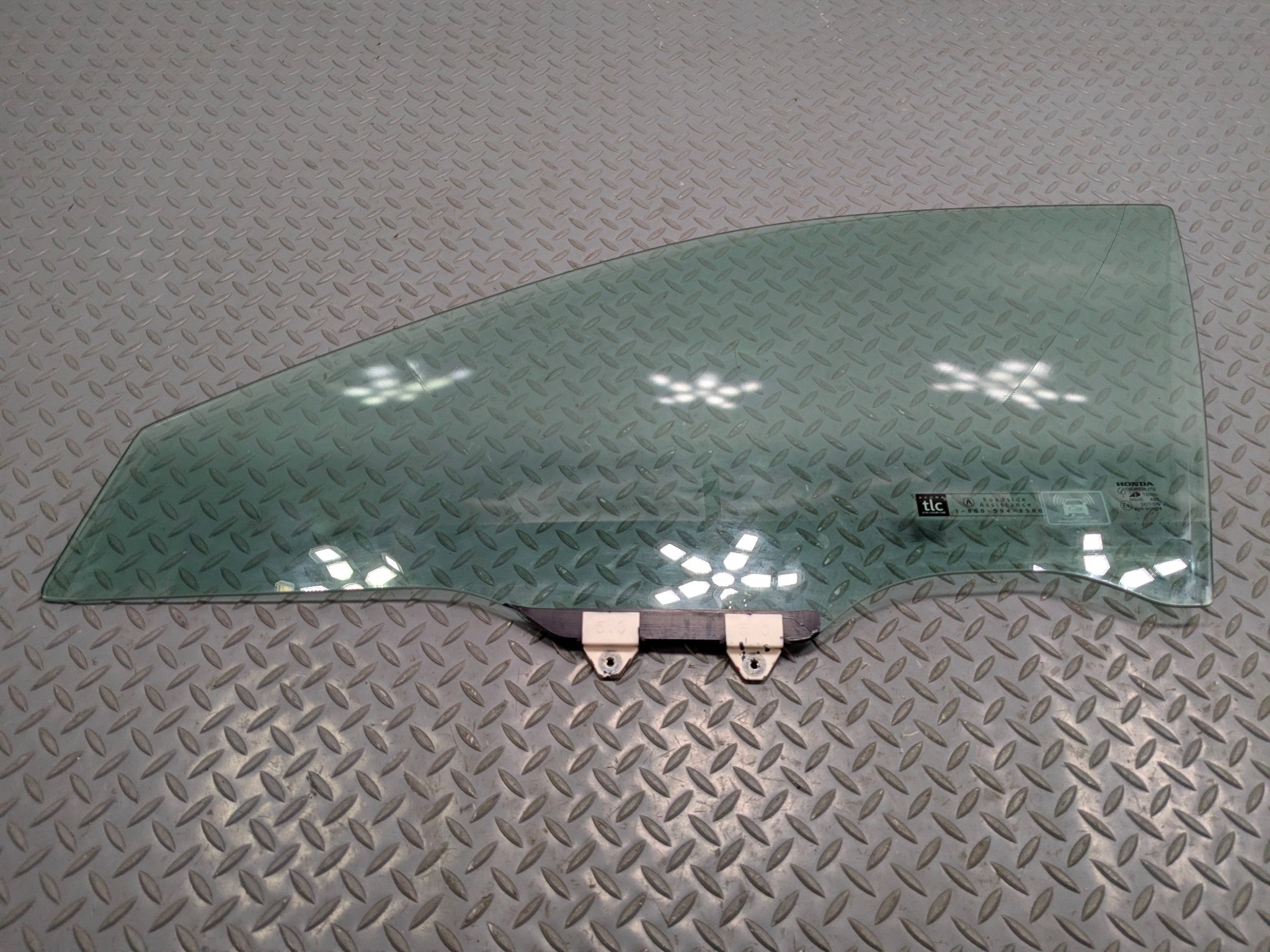 2004 - 2006 OEM ACURA TL FRONT LEFT DRIVER SIDE DOOR WINDOW GLASS
