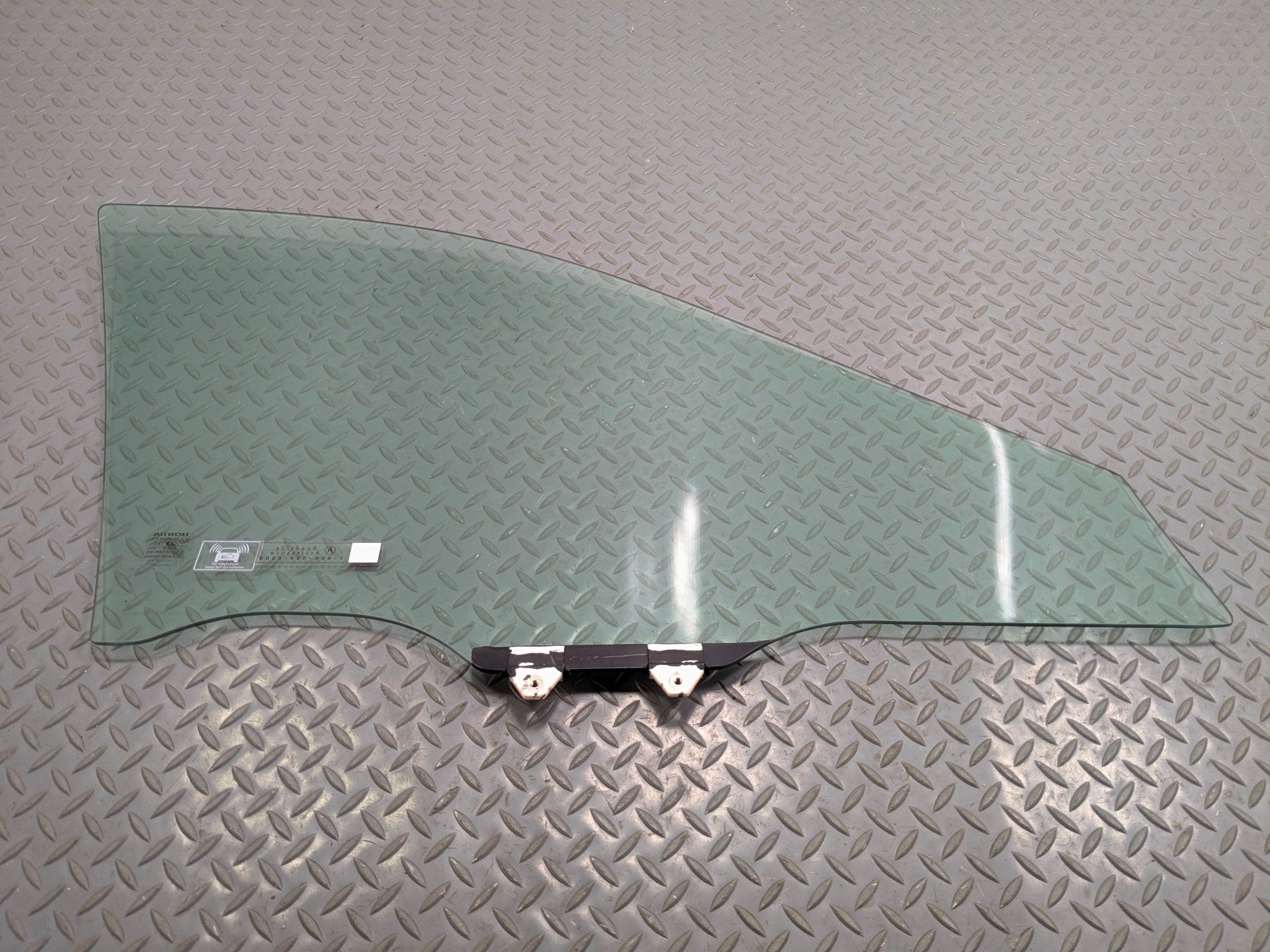 2004 - 2006 OEM ACURA TL FRONT LEFT DRIVER SIDE DOOR WINDOW GLASS