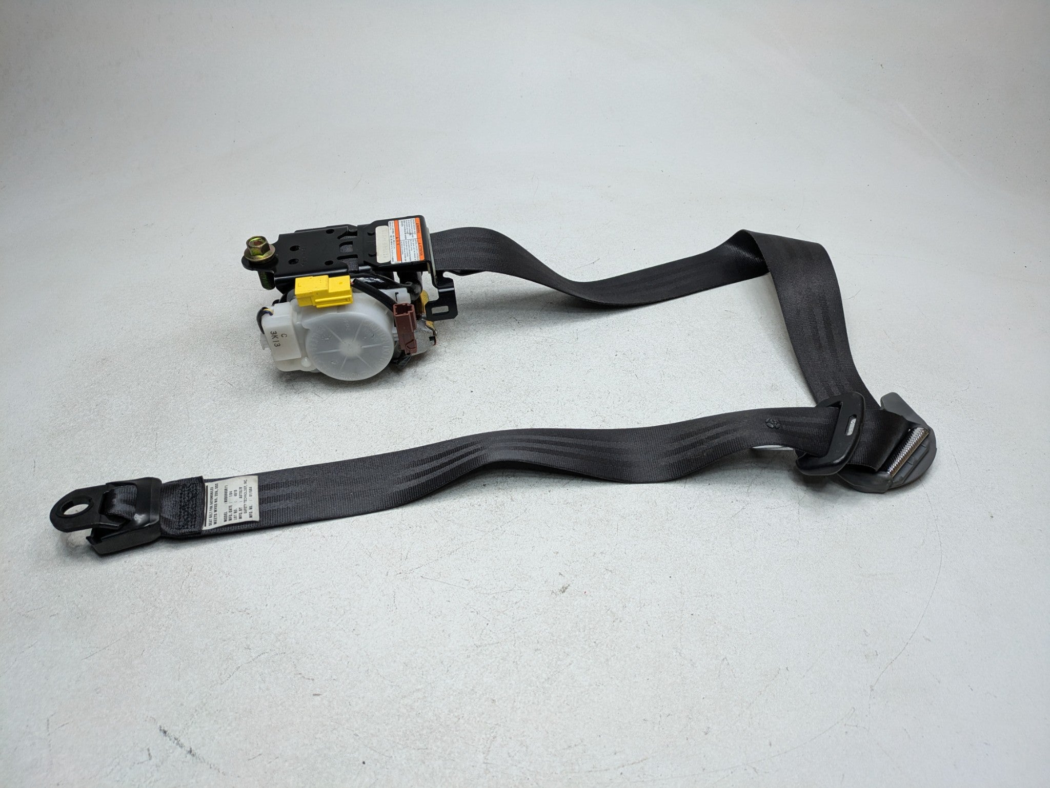 2004 - 2006 OEM ACURA TL FRONT RIGHT PASSENGER SIDE SEAT BELT RETRACTOR ASSEMBLY