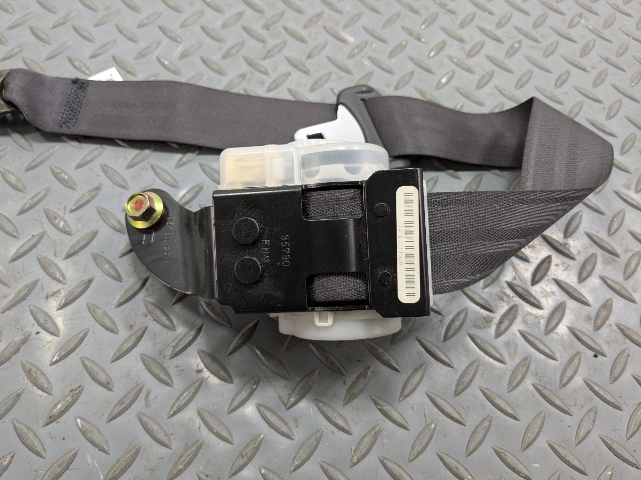 2004 - 2006 OEM ACURA TL REAR RIGHT PASSENGER SIDE SEAT BELT RETRACTOR ASSEMBLY