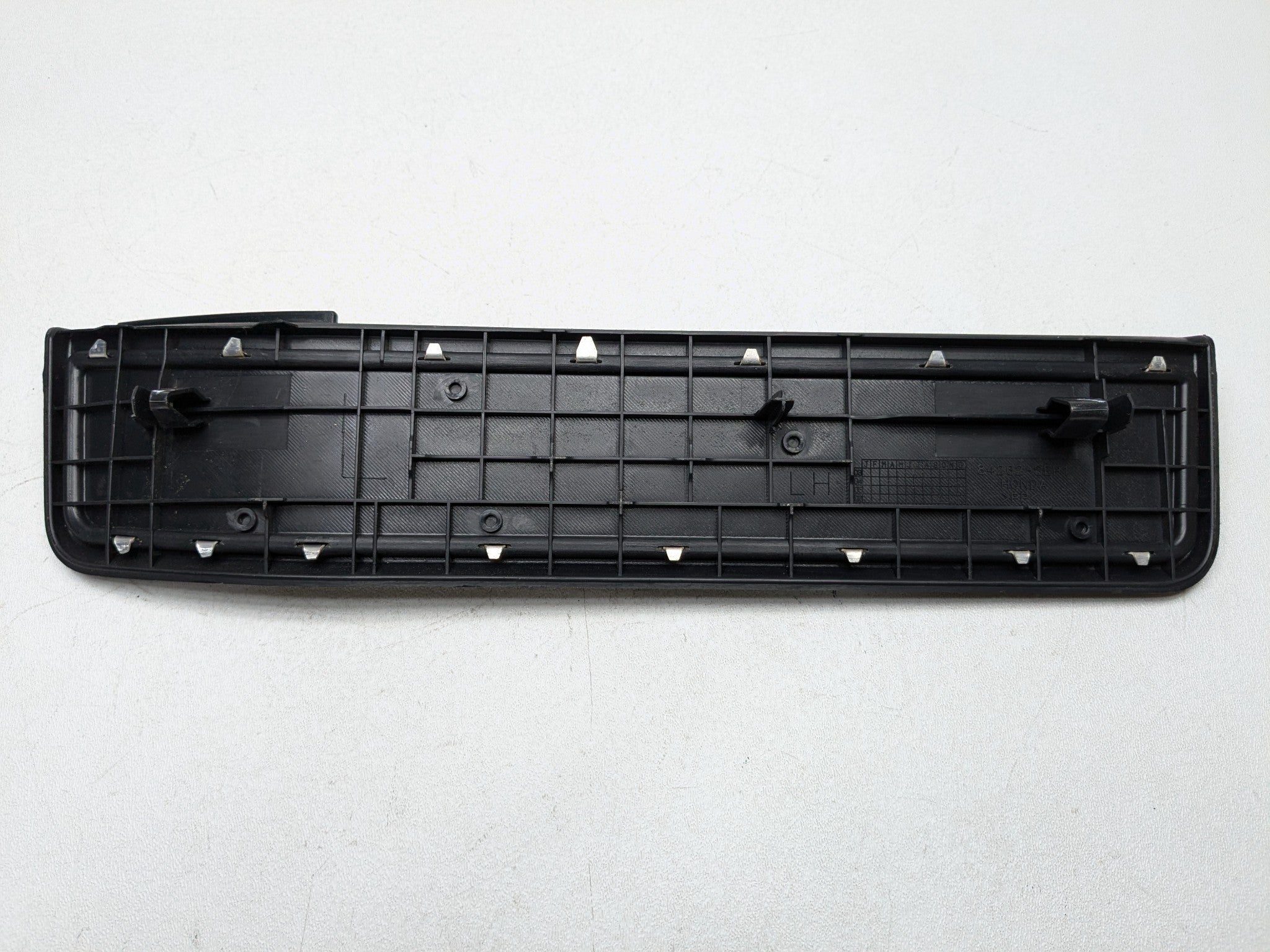 2004 - 2006 OEM ACURA TL REAR LEFT DRIVER SIDE DOOR SILL SCUFF PLATE TRIM