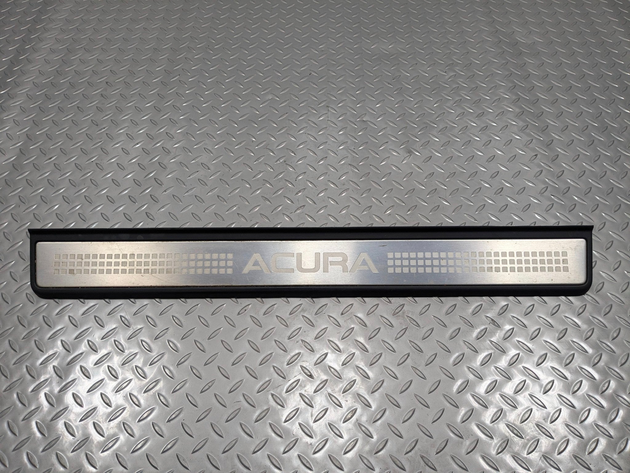 2004 - 2006 OEM ACURA TL FRONT LEFT DRIVER SIDE DOOR SILL SCUFF PLATE TRIM