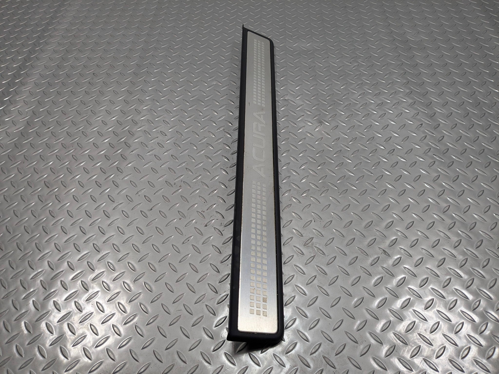 2004 - 2006 OEM ACURA TL FRONT LEFT DRIVER SIDE DOOR SILL SCUFF PLATE TRIM