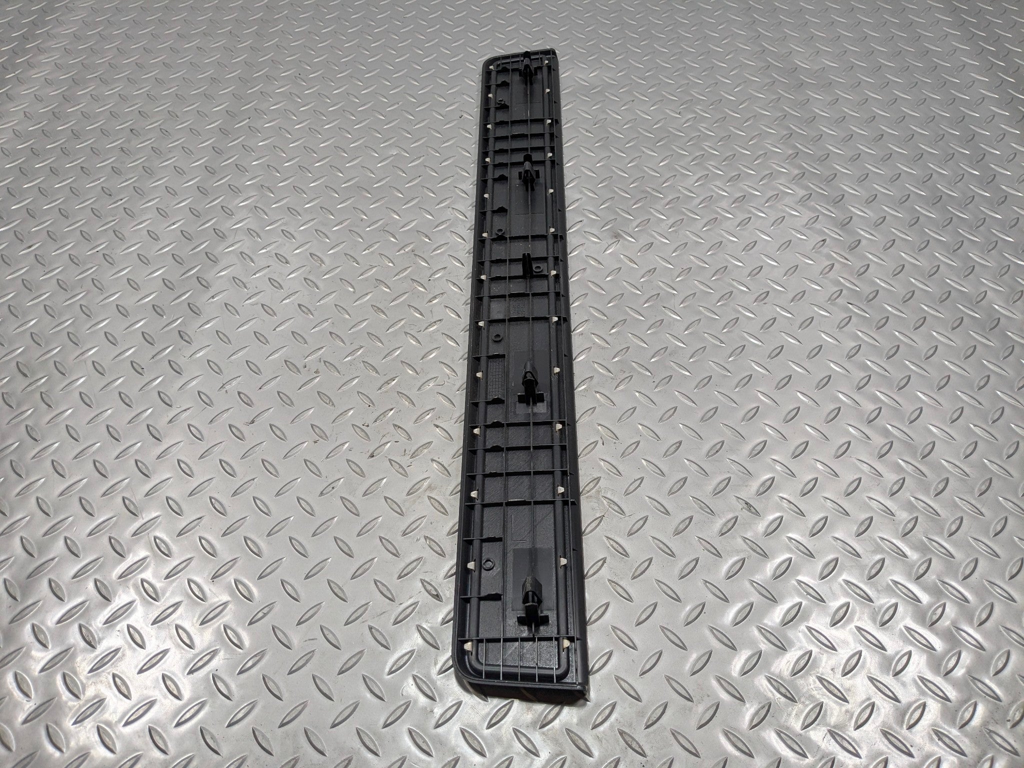 2004 - 2006 OEM ACURA TL FRONT LEFT DRIVER SIDE DOOR SILL SCUFF PLATE TRIM