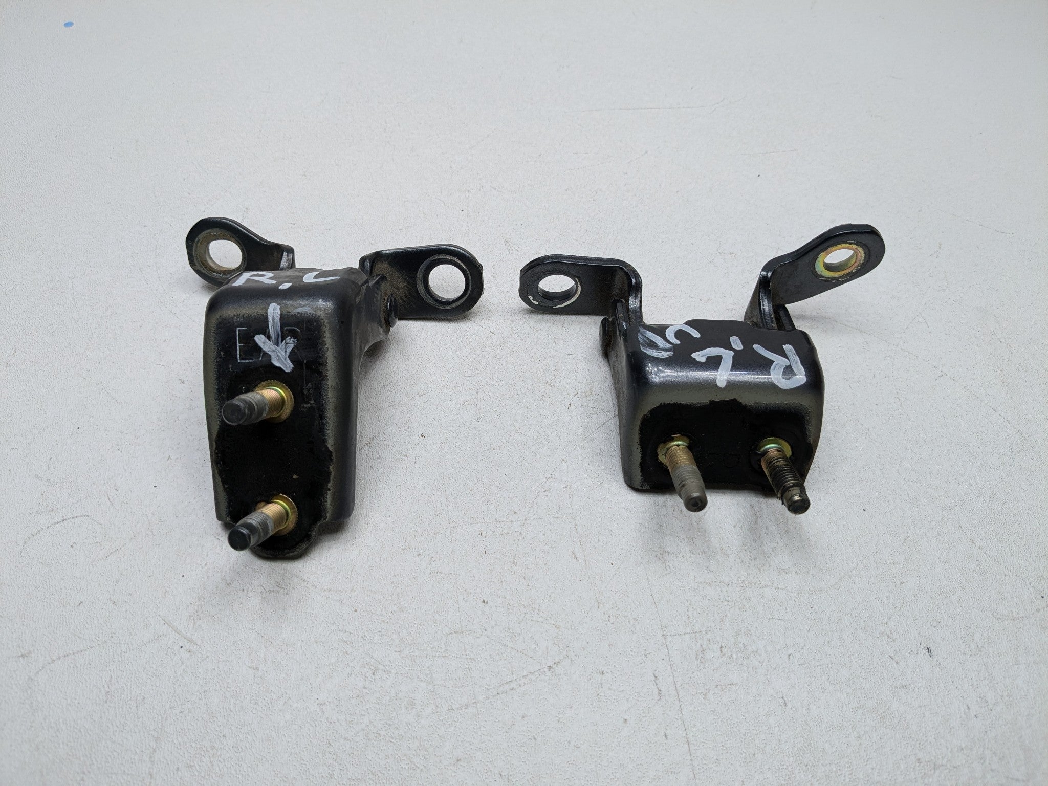 2004 - 2006 OEM ACURA TL REAR LEFT DRIVER SIDE UPPER AND LOWER DOOR HINGE SET