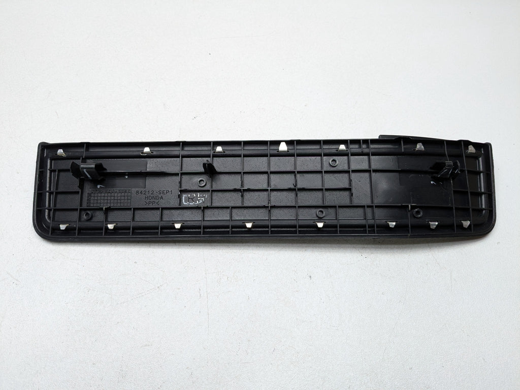 2004 - 2006 OEM ACURA TL REAR RIGHT PASSENGER SIDE DOOR SILL SCUFF PLATE TRIM
