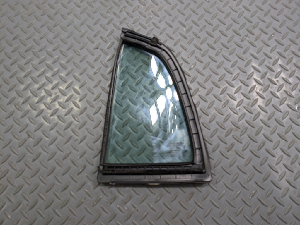 2004 - 2006 OEM ACURA TL REAR RIGHT PASSENGER SIDE VENT WINDOW GLASS