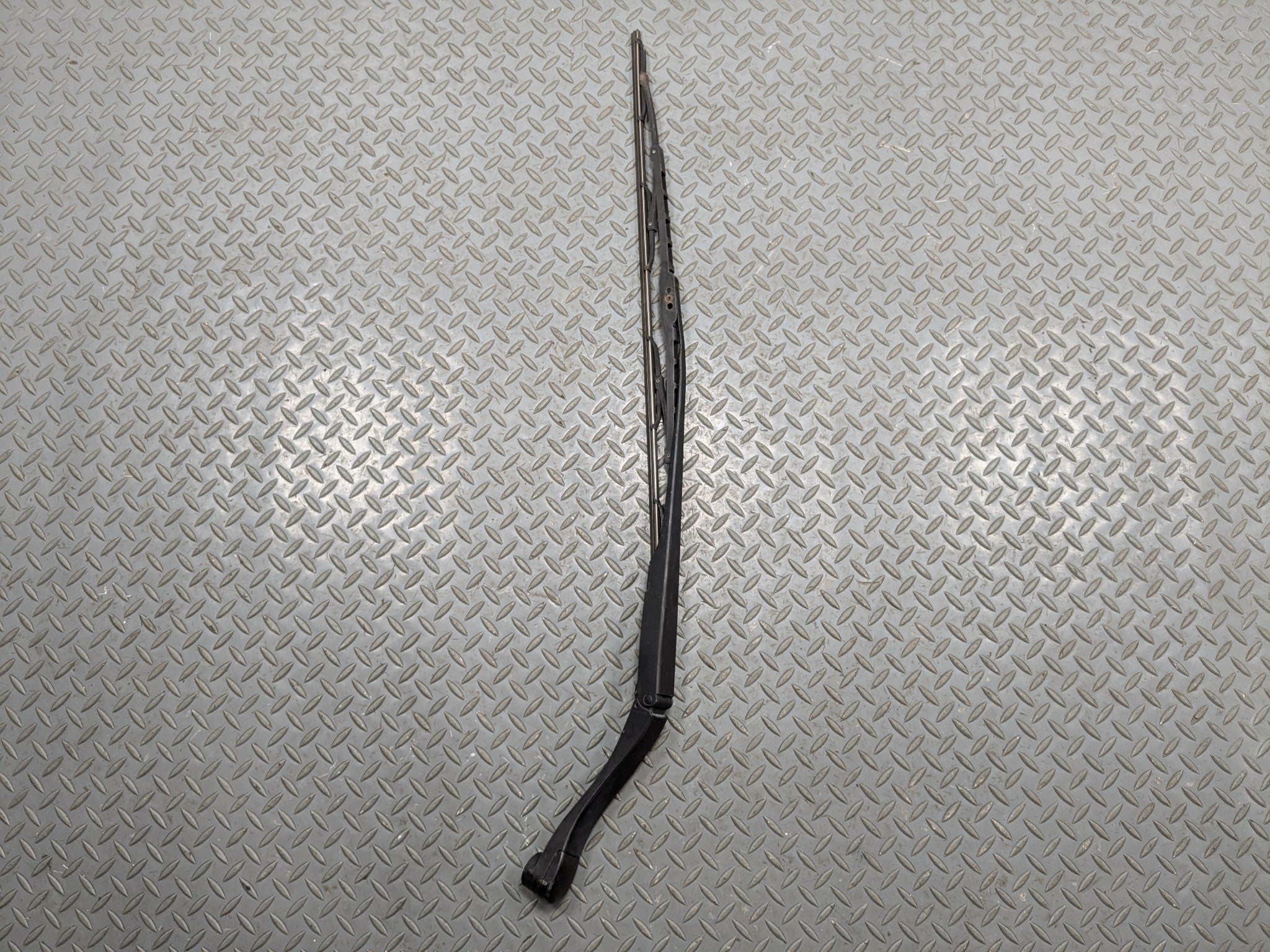 2004 - 2006 OEM ACURA TL FRONT LEFT DRIVER SIDE WINDSHIELD WIPER ARM WITH BLADE