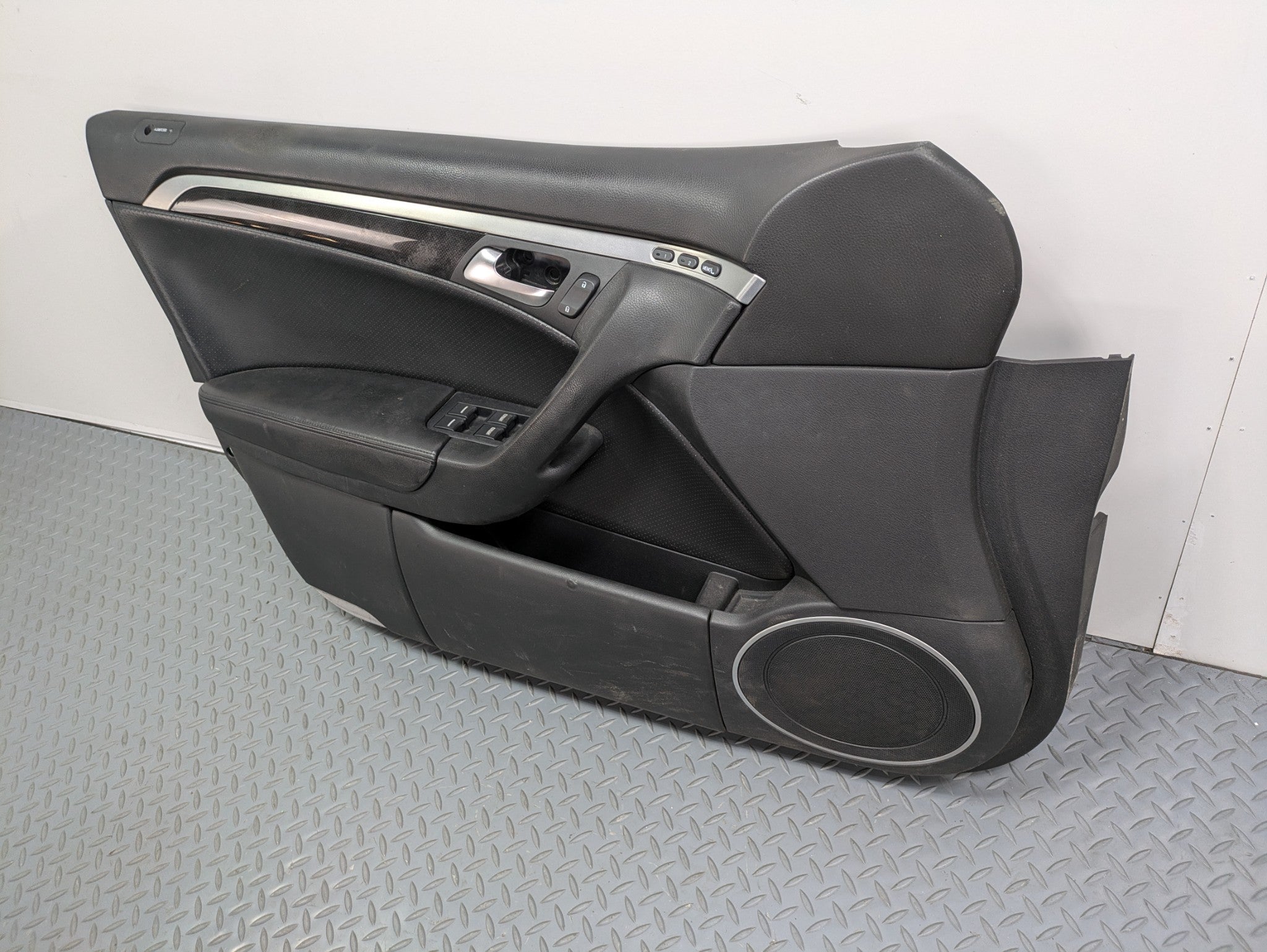2004 - 2006 OEM ACURA TL FRONT LEFT DRIVER SIDE INTERIOR DOOR TRIM PANEL