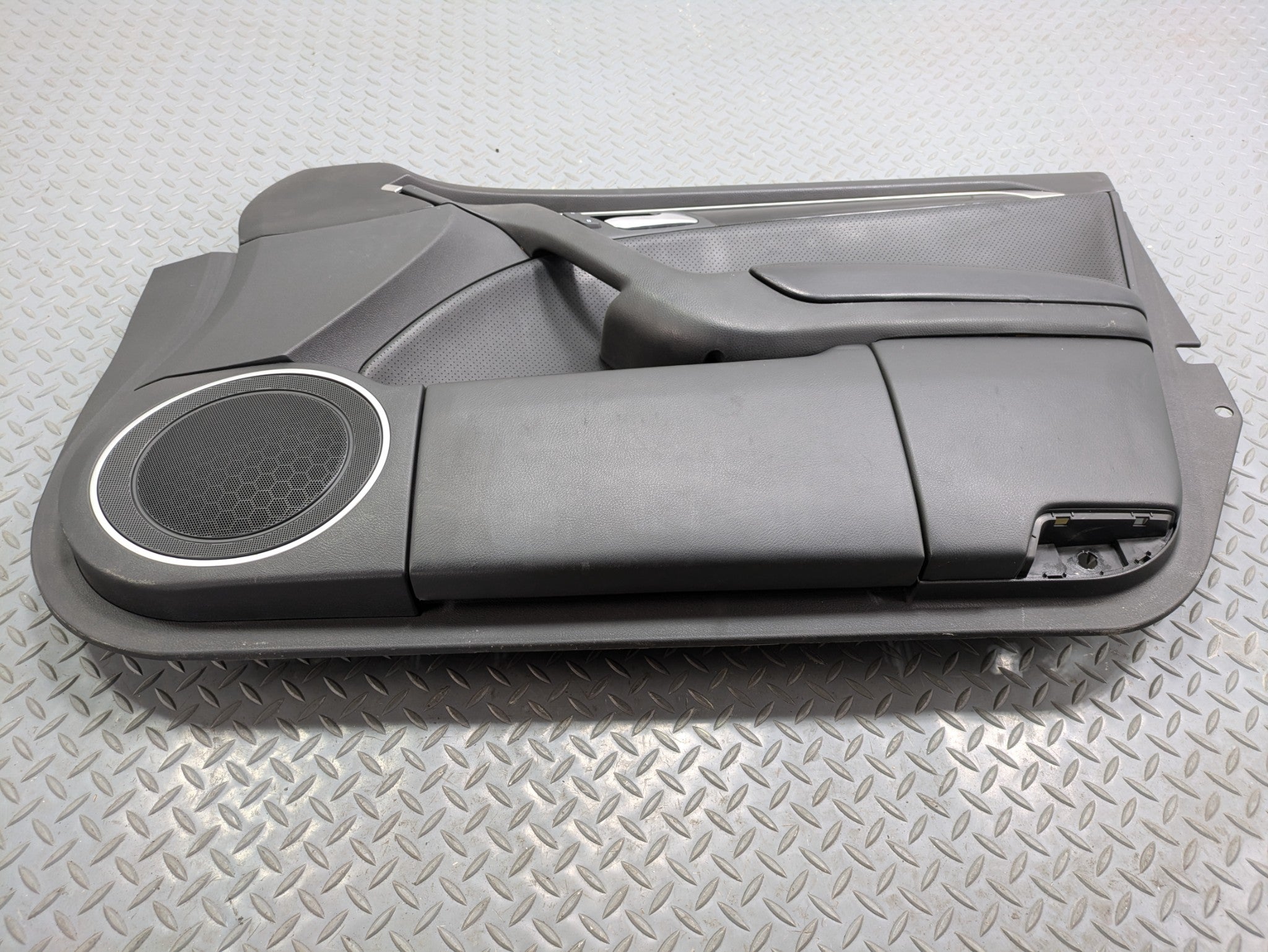 2004 - 2006 OEM ACURA TL FRONT RIGHT PASSENGER SIDE INTERIOR DOOR TRIM PANEL