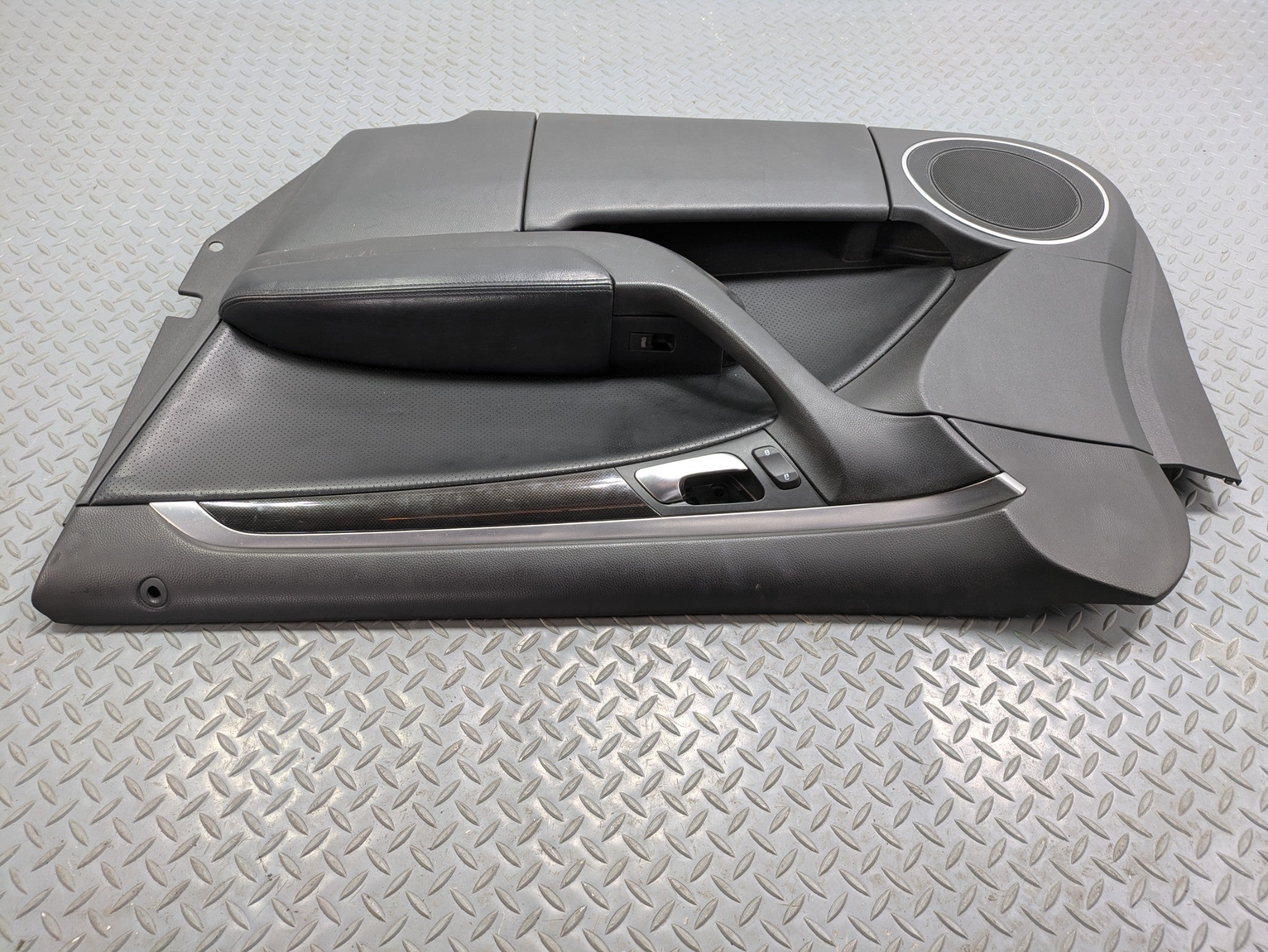 2004 - 2006 OEM ACURA TL FRONT RIGHT PASSENGER SIDE INTERIOR DOOR TRIM PANEL