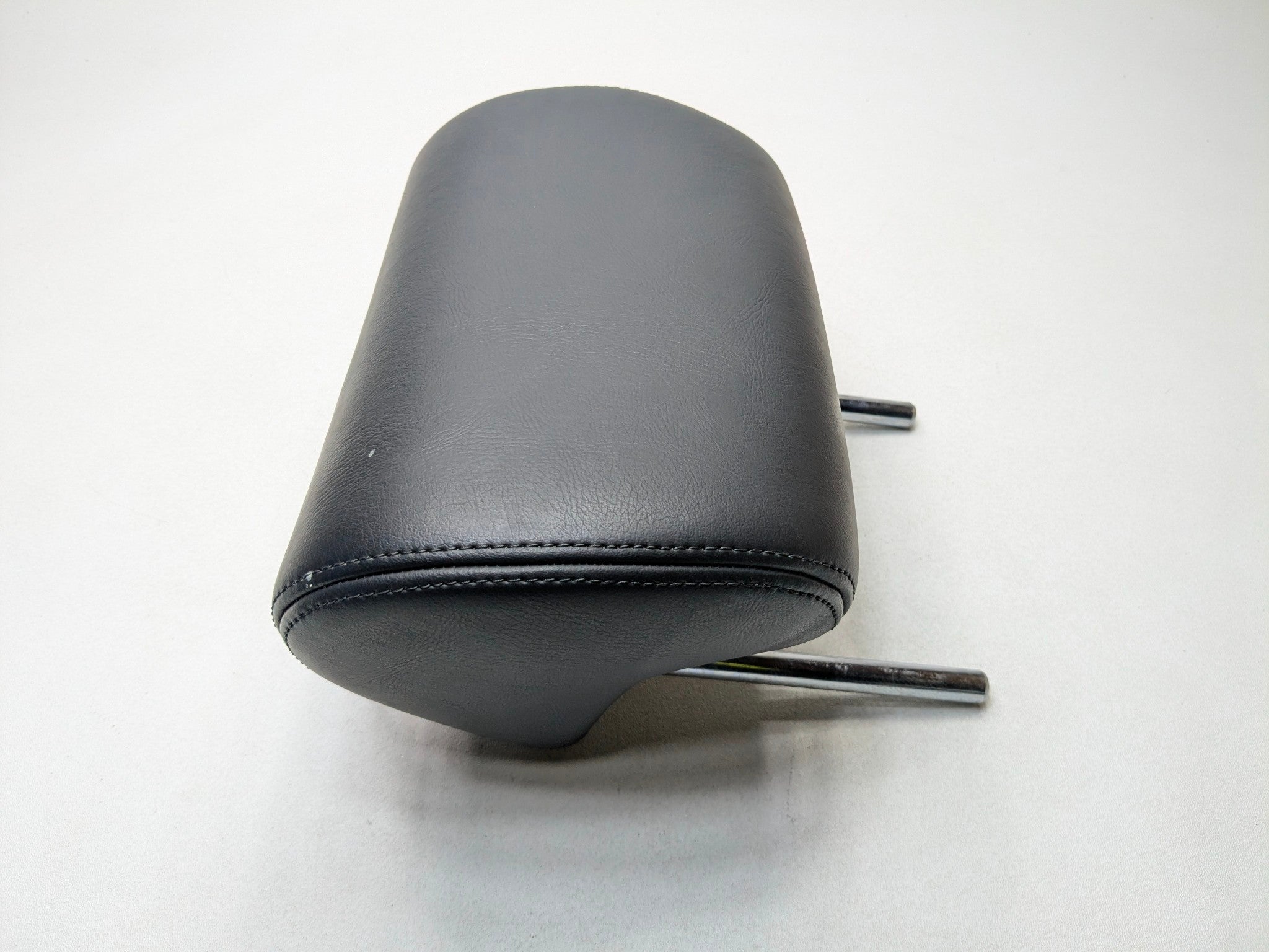2004 - 2006 OEM ACURA TL REAR RIGHT PASSENGER SIDE SEAT HEADREST BLACK LEATHER