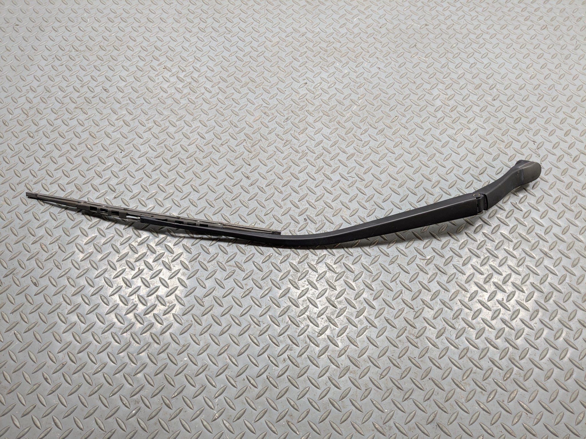 2004 - 2006 OEM ACURA TL FRONT RIGHT PASSENGER SIDE WINDSHIELD WIPER ARM