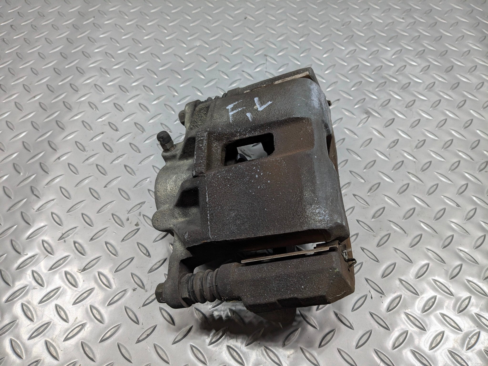 2004 - 2006 OEM ACURA TL FRONT LEFT DRIVER SIDE BRAKE CALIPER ASSEMBLY