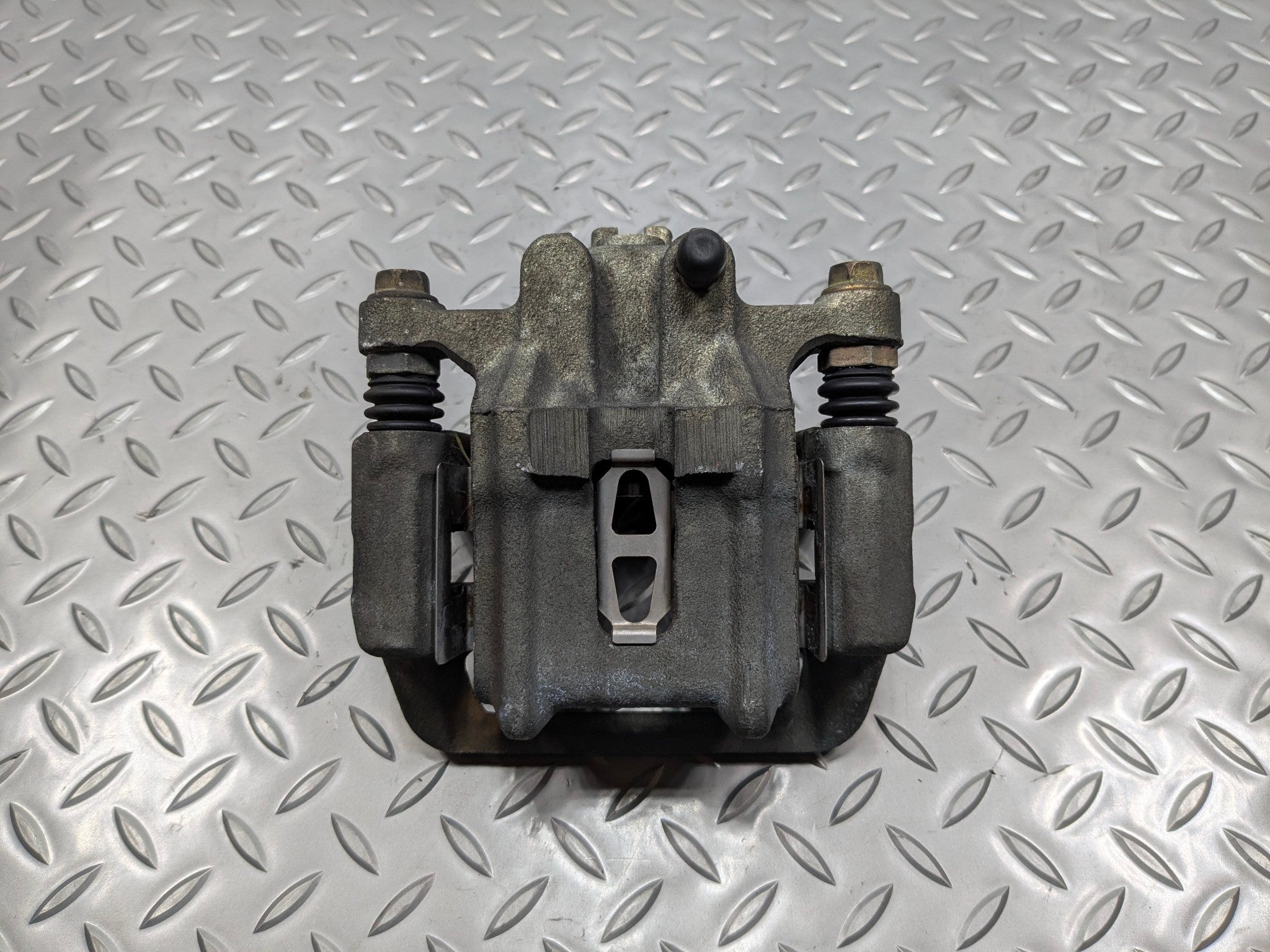2004 - 2006 OEM ACURA TL REAR RIGHT PASENGER SIDE BRAKE CALIPER ASSEMBLY