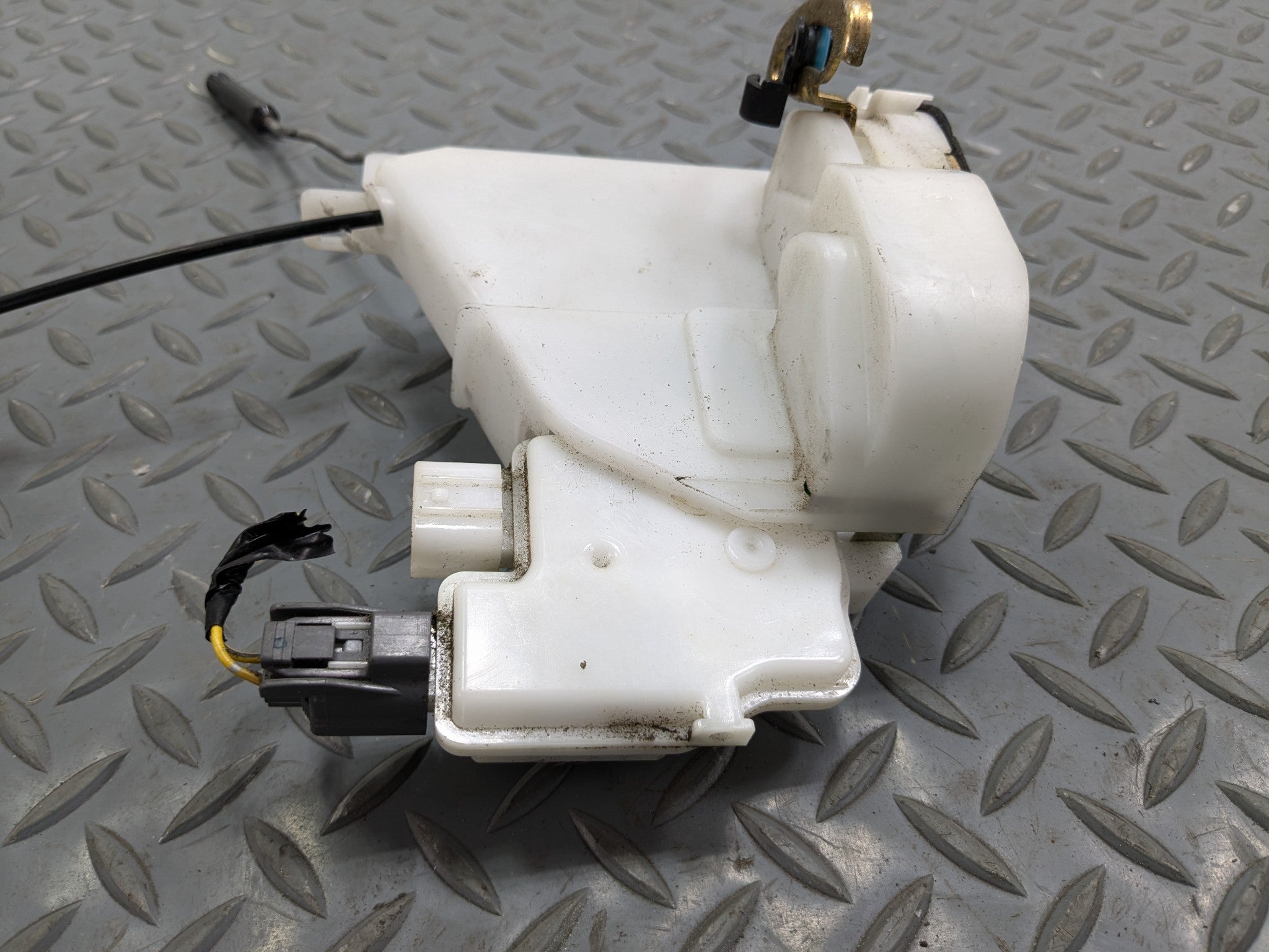 2004 - 2006 OEM ACURA TL REAR LEFT DRIVER SIDE DOOR LATCH LOCK ACTUATOR