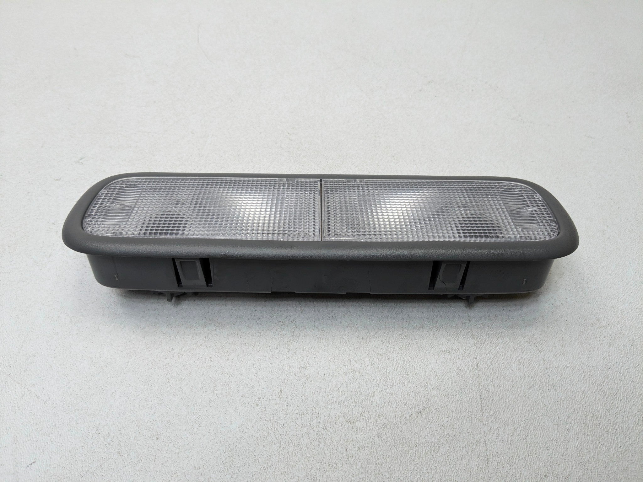 2004 - 2006 OEM ACURA TL REAR OVERHEAD UPPER ROOF INTERIOR LIGHT ASSEMBLY