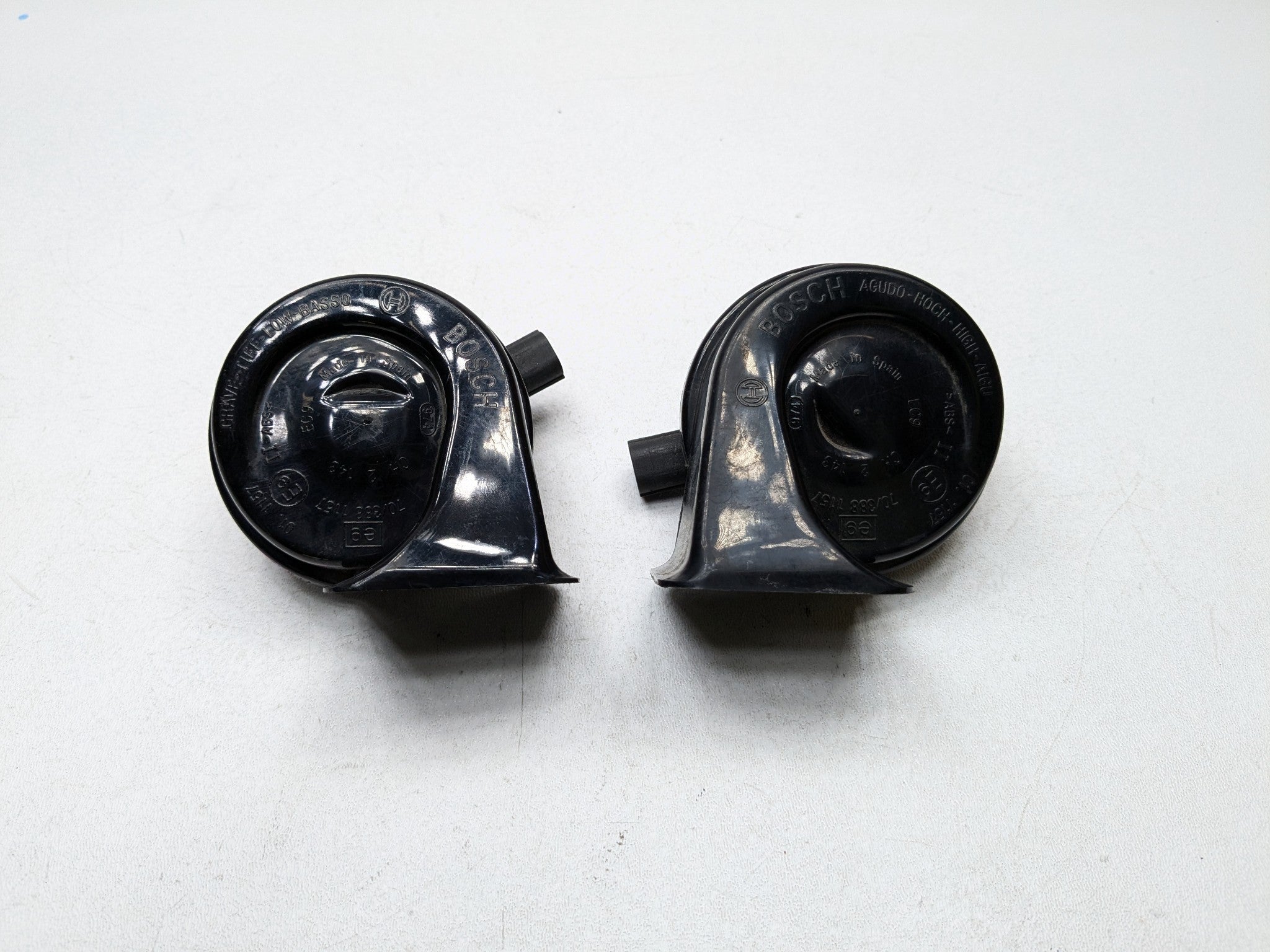 2004 - 2006 OEM ACURA TL HIGH AND LOW TONE FREQUENCY PITCH SIGNAL HORN SET