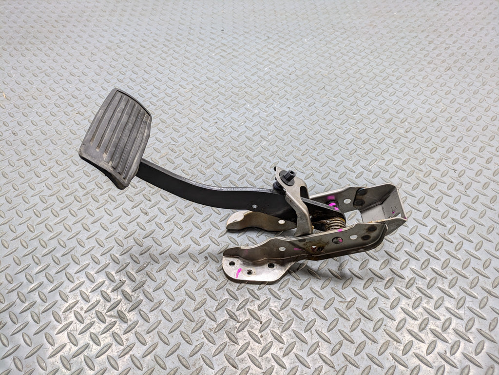 2004 - 2006 OEM ACURA TL PARKING BRAKE PEDAL FOOT STEP PAD WITH BRACKET ASSEMBLY