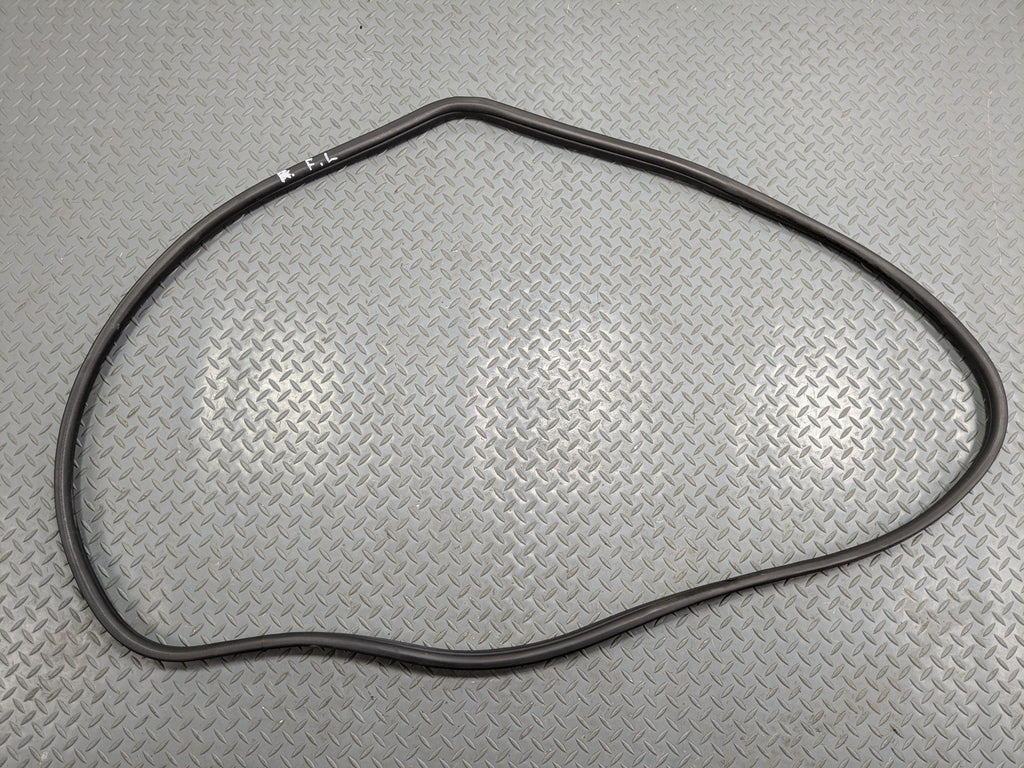 04 - 06 OEM ACURA TL FRONT LEFT DRIVER SIDE DOOR SEAL WEATHER STRIPPING RUBBER