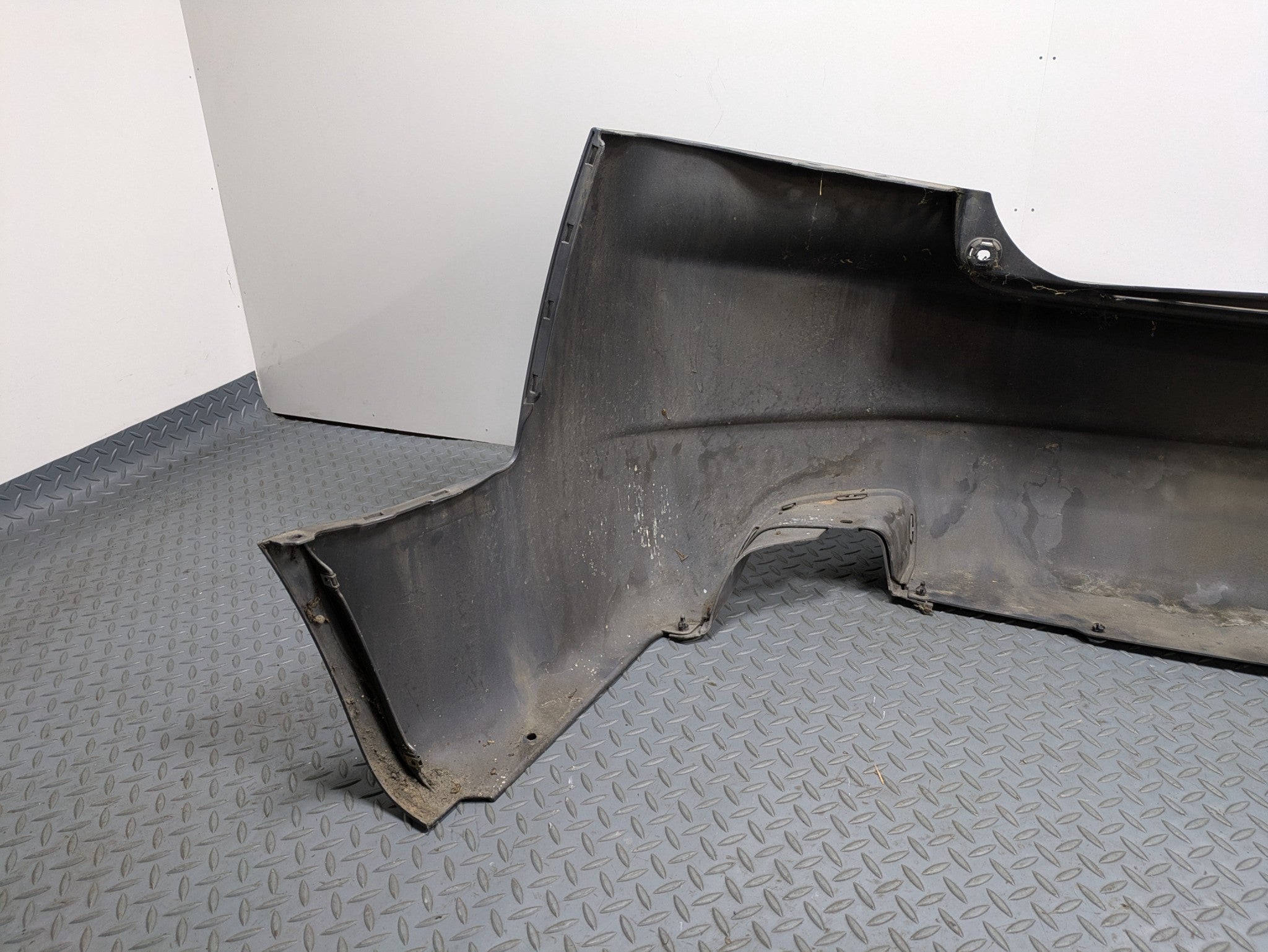 2004 - 2006 OEM ACURA TL REAR BUMPER COVER PANEL ASSEMBLY METALLIC GREY