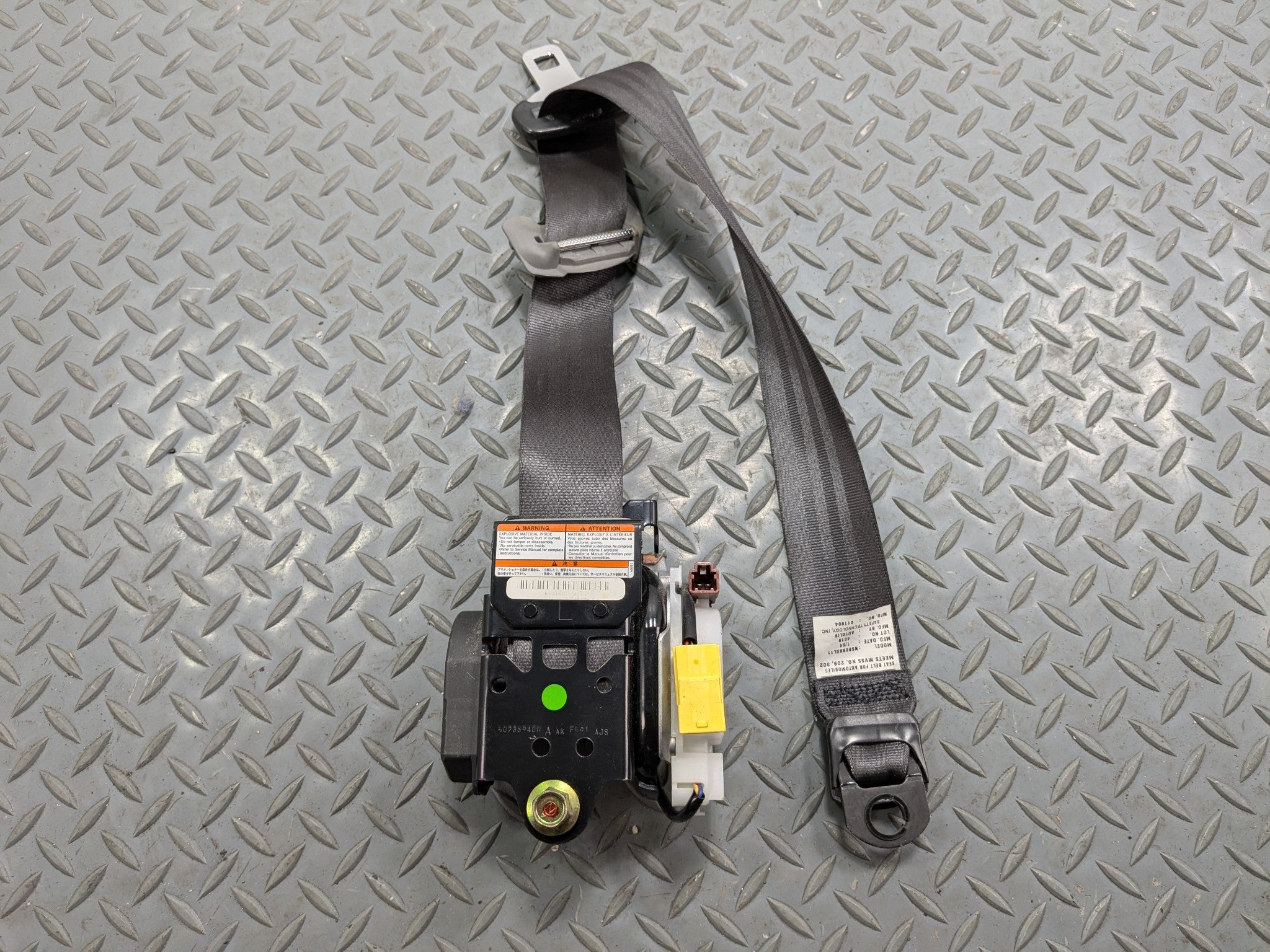 2004 - 2006 OEM ACURA TL FRONT LEFT DRIVER SIDE SEAT BELT RETRACTOR ASSEMBLY