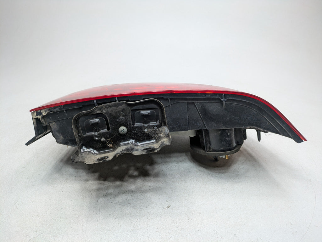 2004 - 2006 OEM ACURA TL REAR RIGHT PASSENGER SIDE OUTER TAIL LIGHT ASSEMBLY