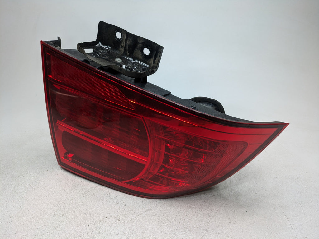 2004 - 2006 OEM ACURA TL REAR LEFT DRIVER SIDE OUTER TAIL LIGHT ASSEMBLY