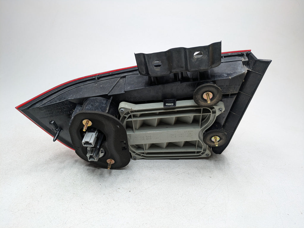2004 - 2006 OEM ACURA TL REAR LEFT DRIVER SIDE OUTER TAIL LIGHT ASSEMBLY