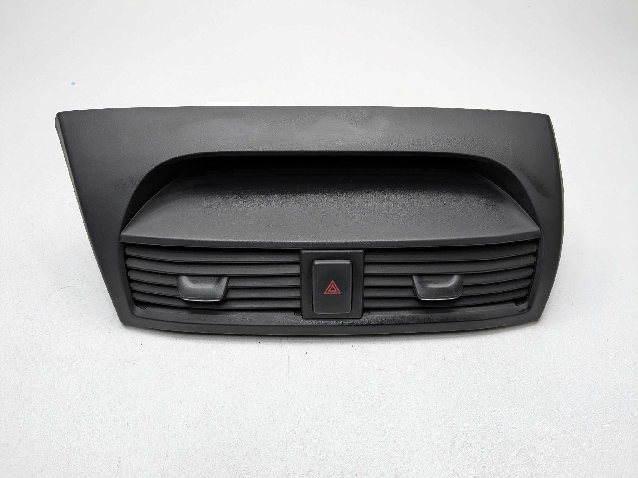 2004 - 2006 OEM ACURA TL DASH AIR VENT BEZEL WITH CLOCK DISPLAY HAZARD SWITCH