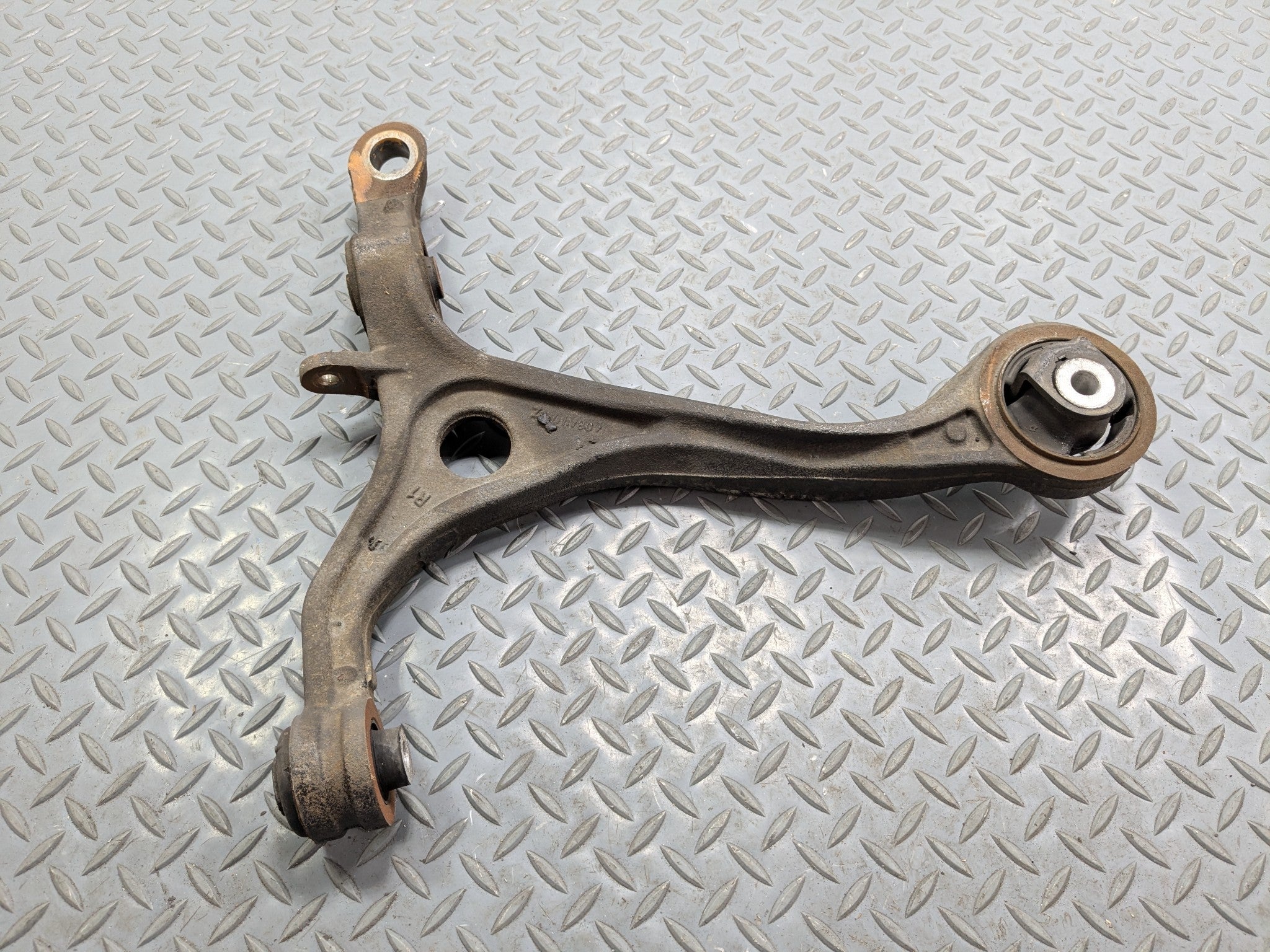 2004 - 2006 OEM ACURA TL FRONT LEFT DRIVER SIDE LOWER SUSPENSION CONTROL ARM